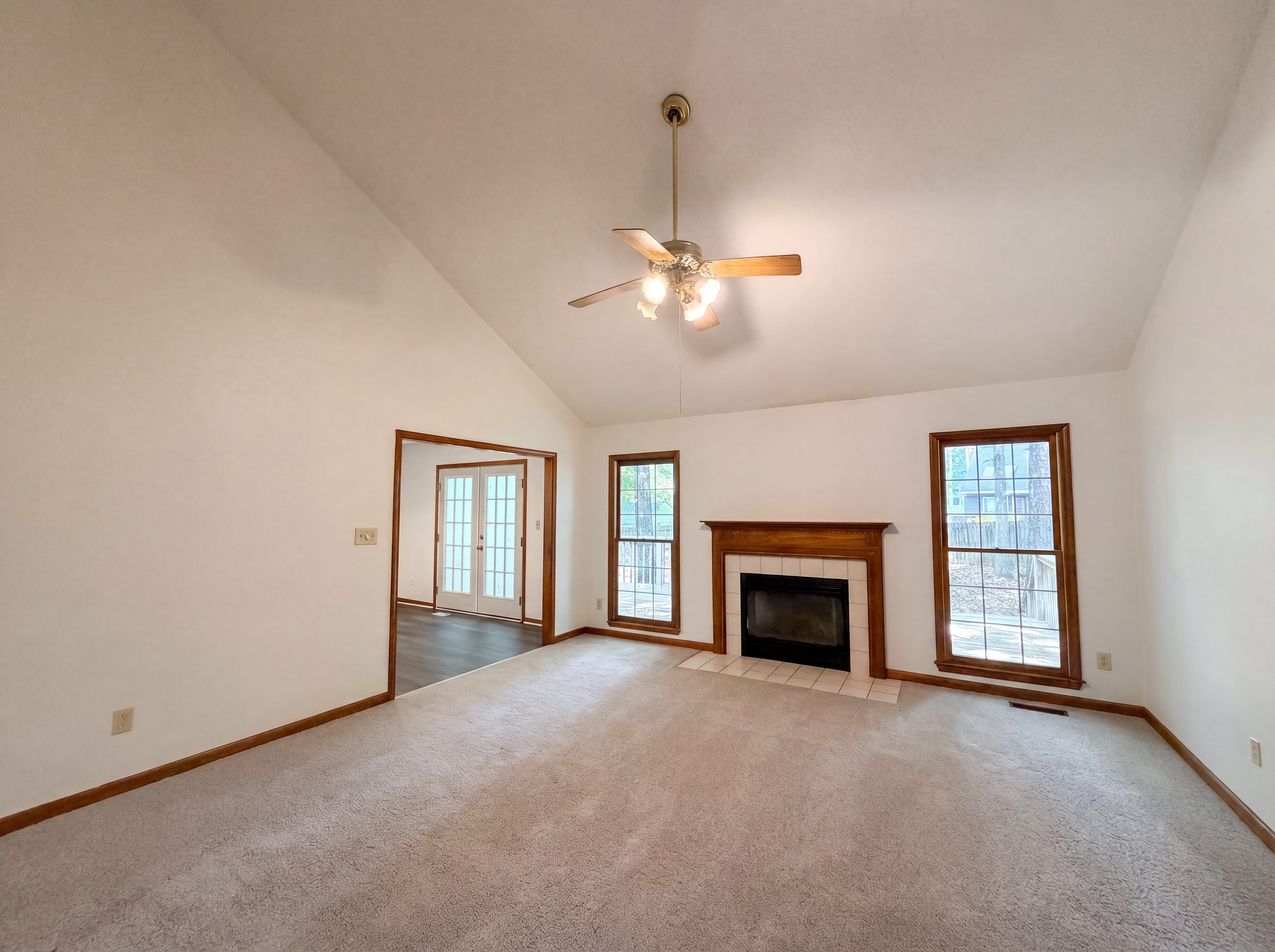Photo 3 of 16 of 9425 Cartersville Ct, Raleigh, NC