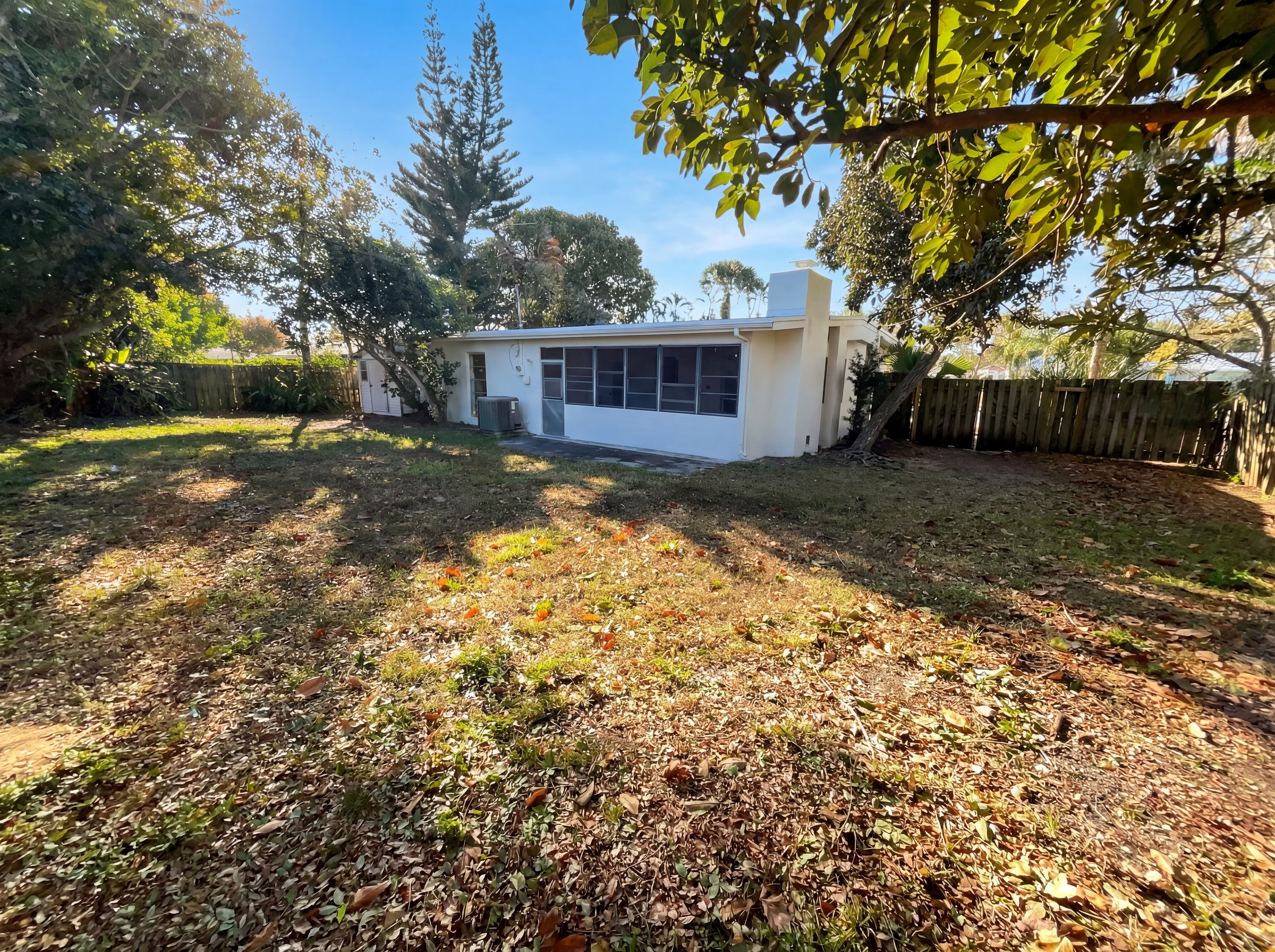 Photo 25 of 26 of 141 SE Calmoso Dr, Port Saint Lucie, FL