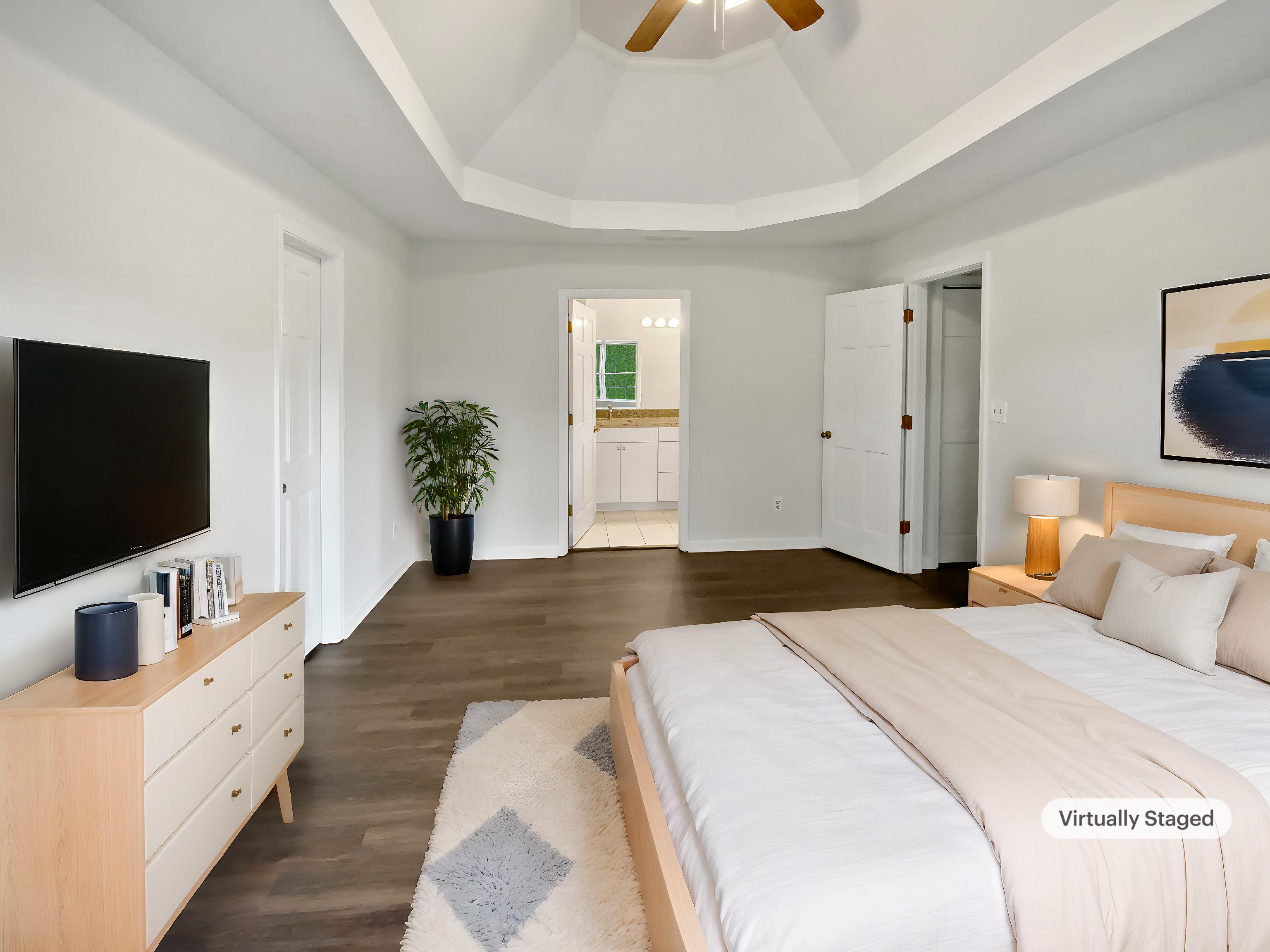 Photo 4 of 29 of 225 Woodfield Ct, McDonough, GA