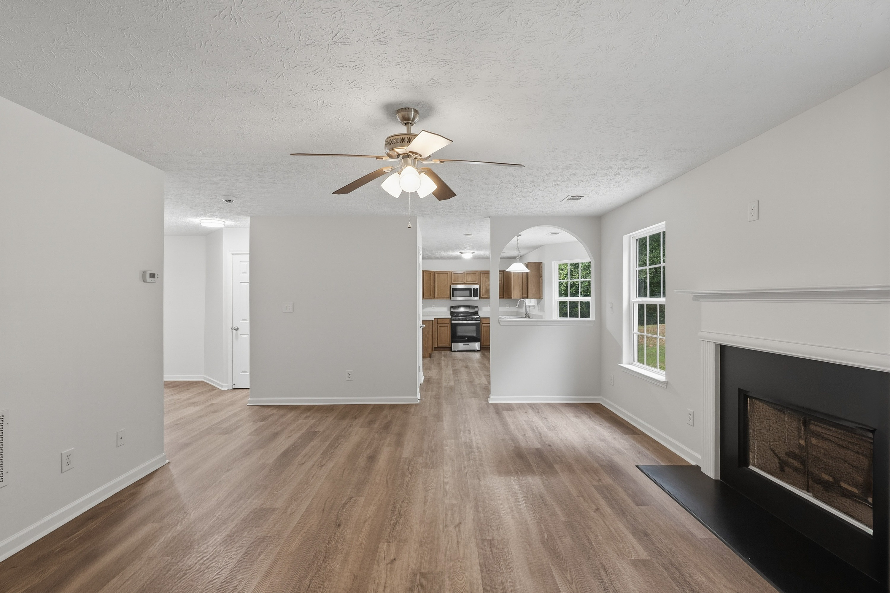 Photo 3 of 41 of 2213 Pine View Trl, Ellenwood, GA
