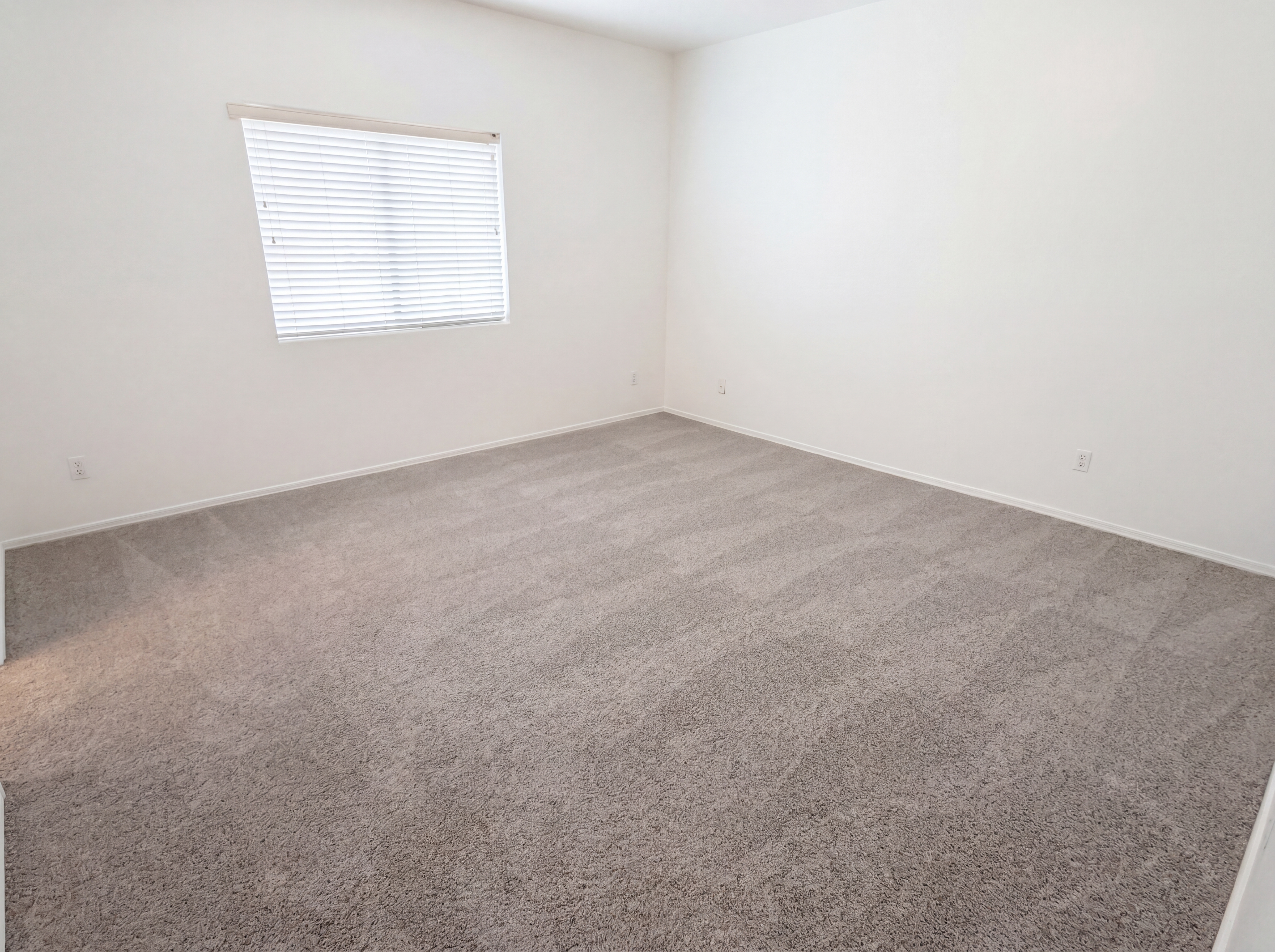 Photo 15 of 29 of 16148 N 168th Ln, Surprise, AZ