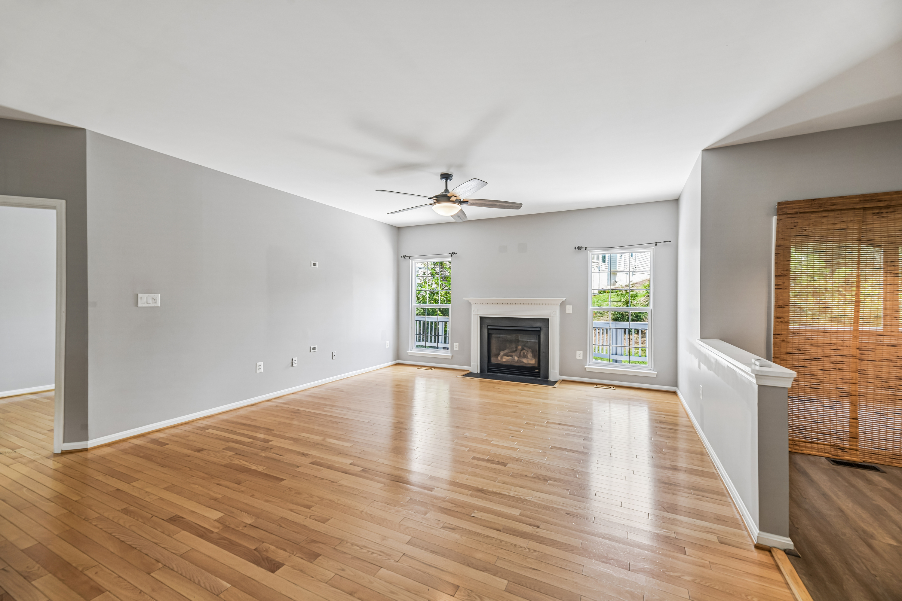 Photo 56 of 84 of 6046 Persinger House Ct, Manassas, VA