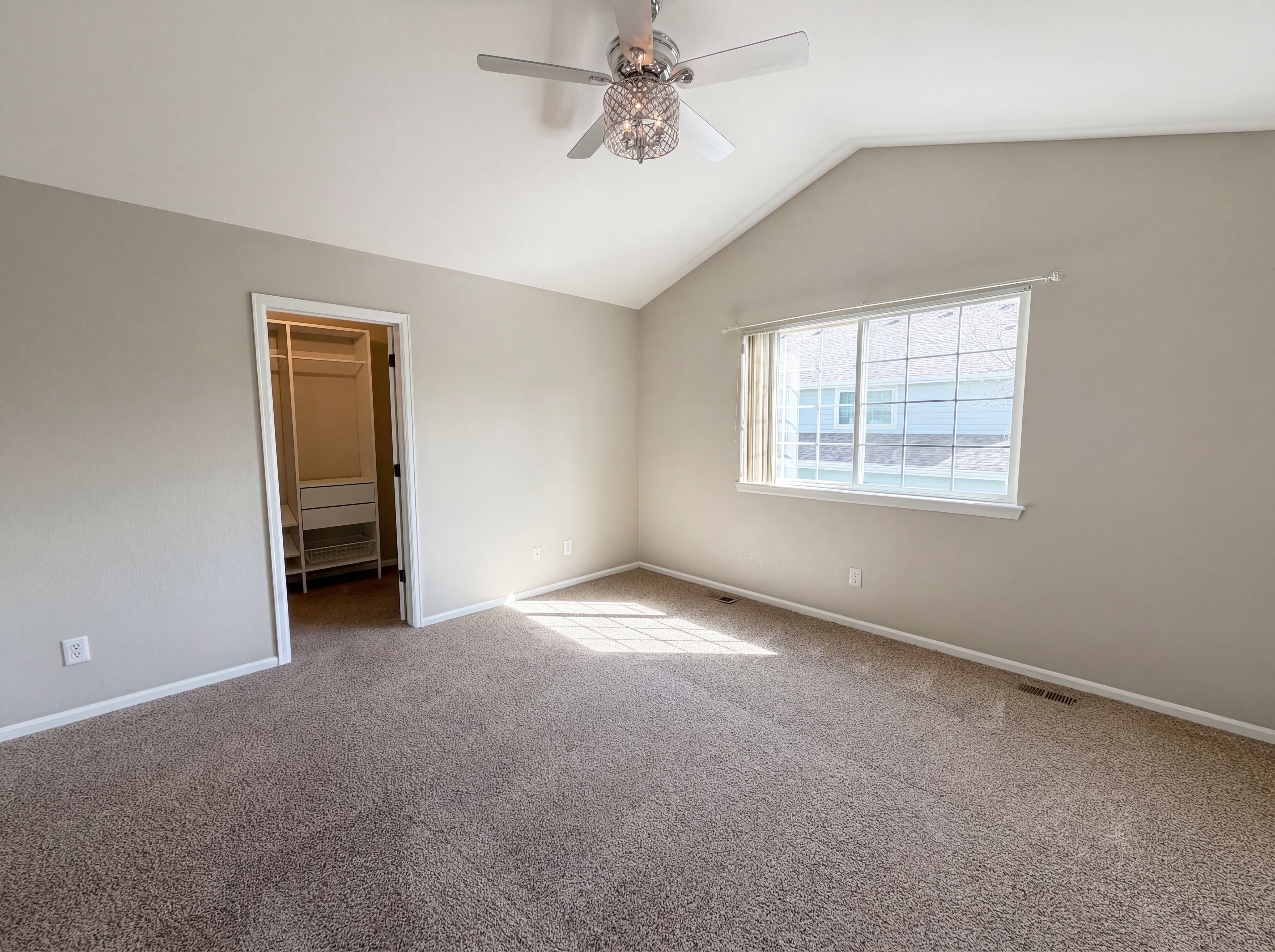Photo 4 of 26 of 9580 Brentwood Way, Broomfield, CO