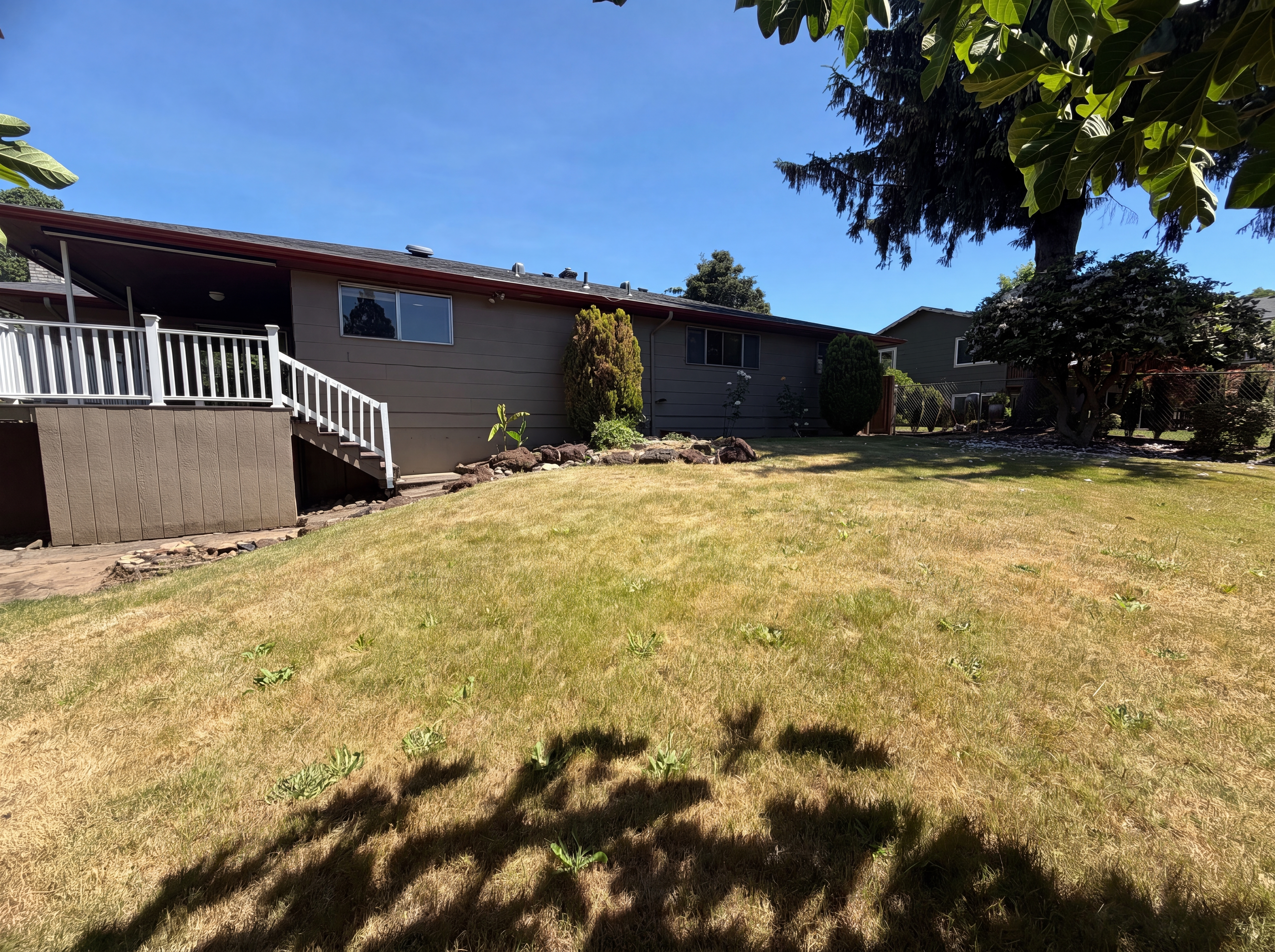 Photo 5 of 24 of 3311 NE 145th Ave, Portland, OR