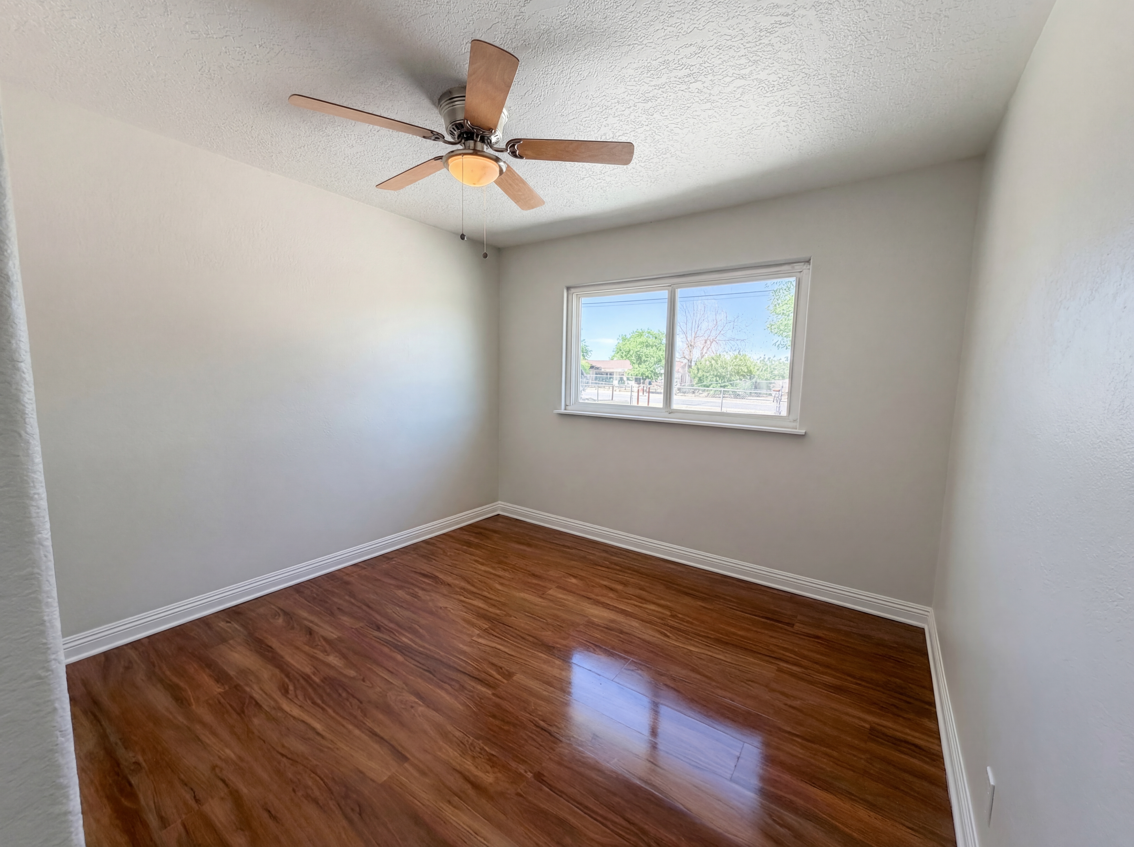 Photo 19 of 25 of 15011 Mission St, Hesperia, CA