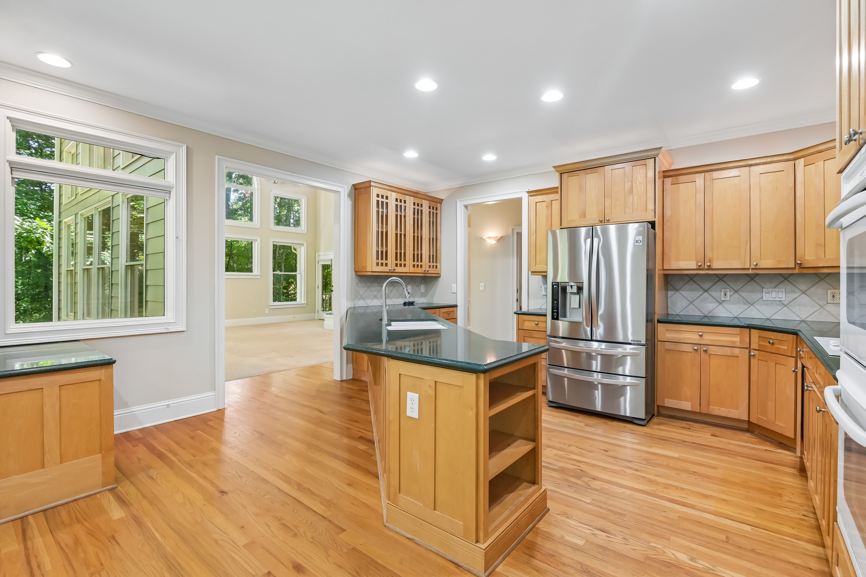 Photo 2 of 73 of 720 Barberry Dr, Alpharetta, GA