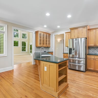 Property photo 2 of 720 Barberry Dr