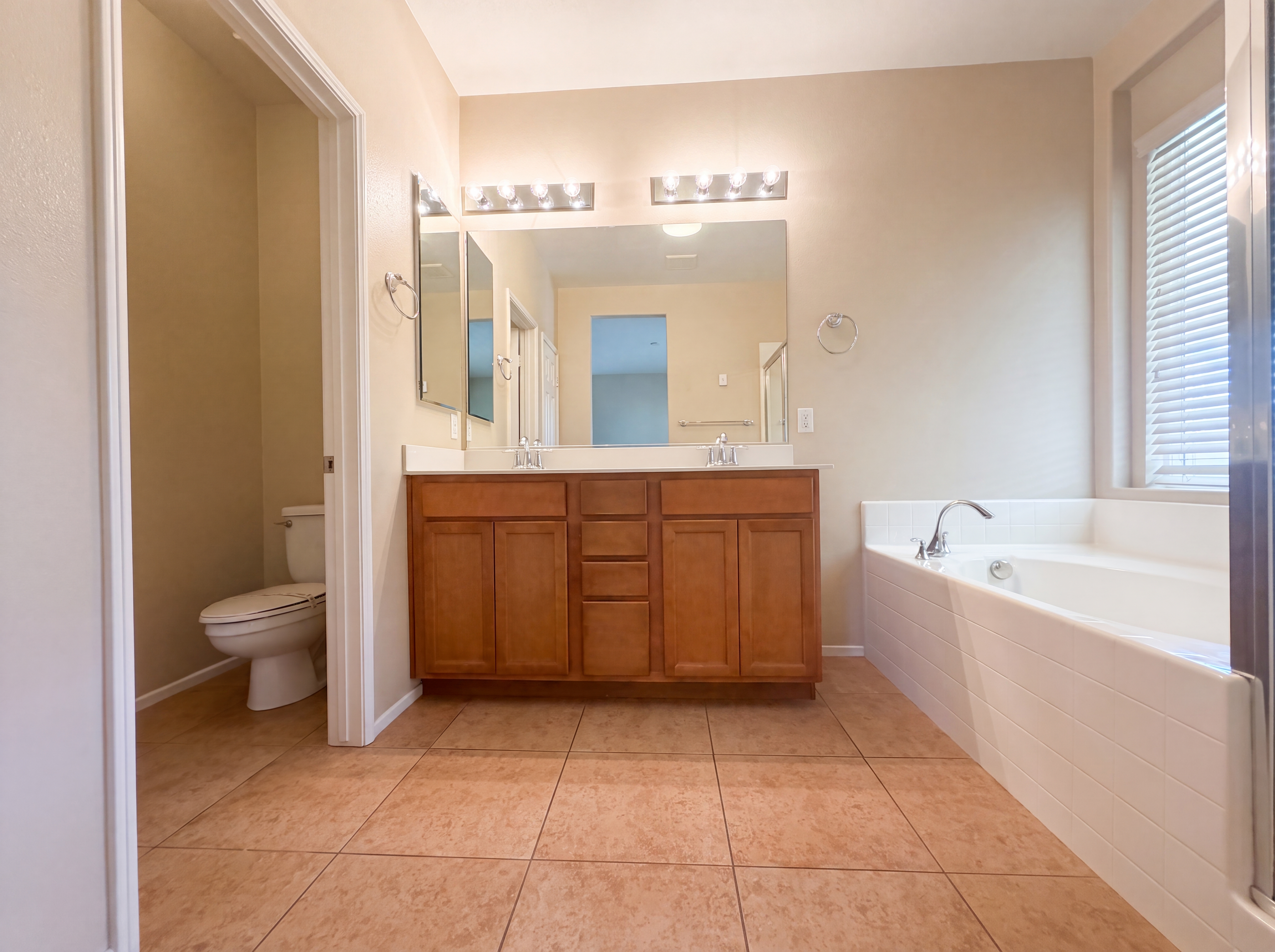 Photo 21 of 33 of 12783 Brandon St, Victorville, CA
