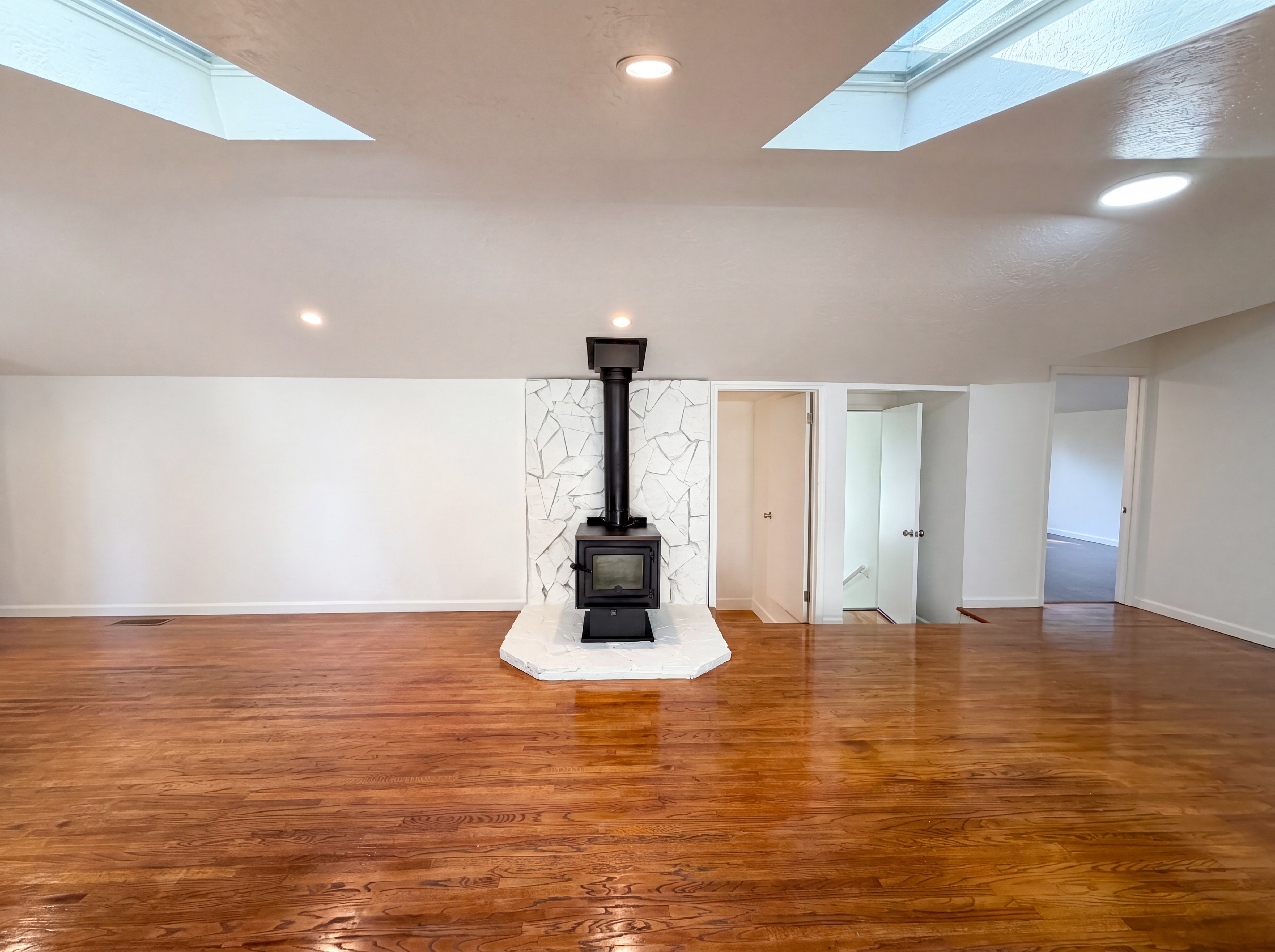 Photo 10 of 30 of 155 Estates Dr, Ben Lomond, CA