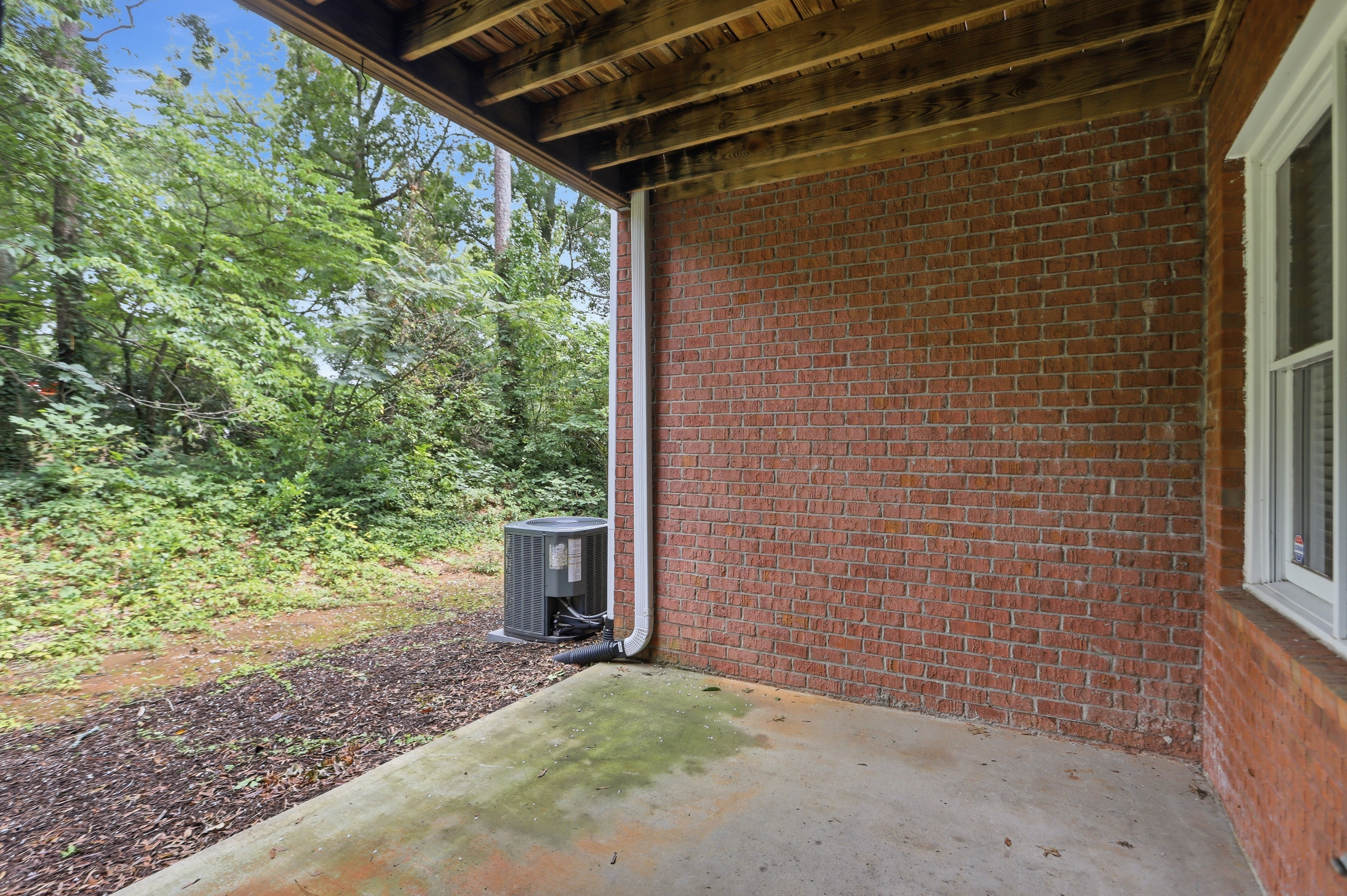 Photo 40 of 46 of 3011 Riverstone Trl, Atlanta, GA