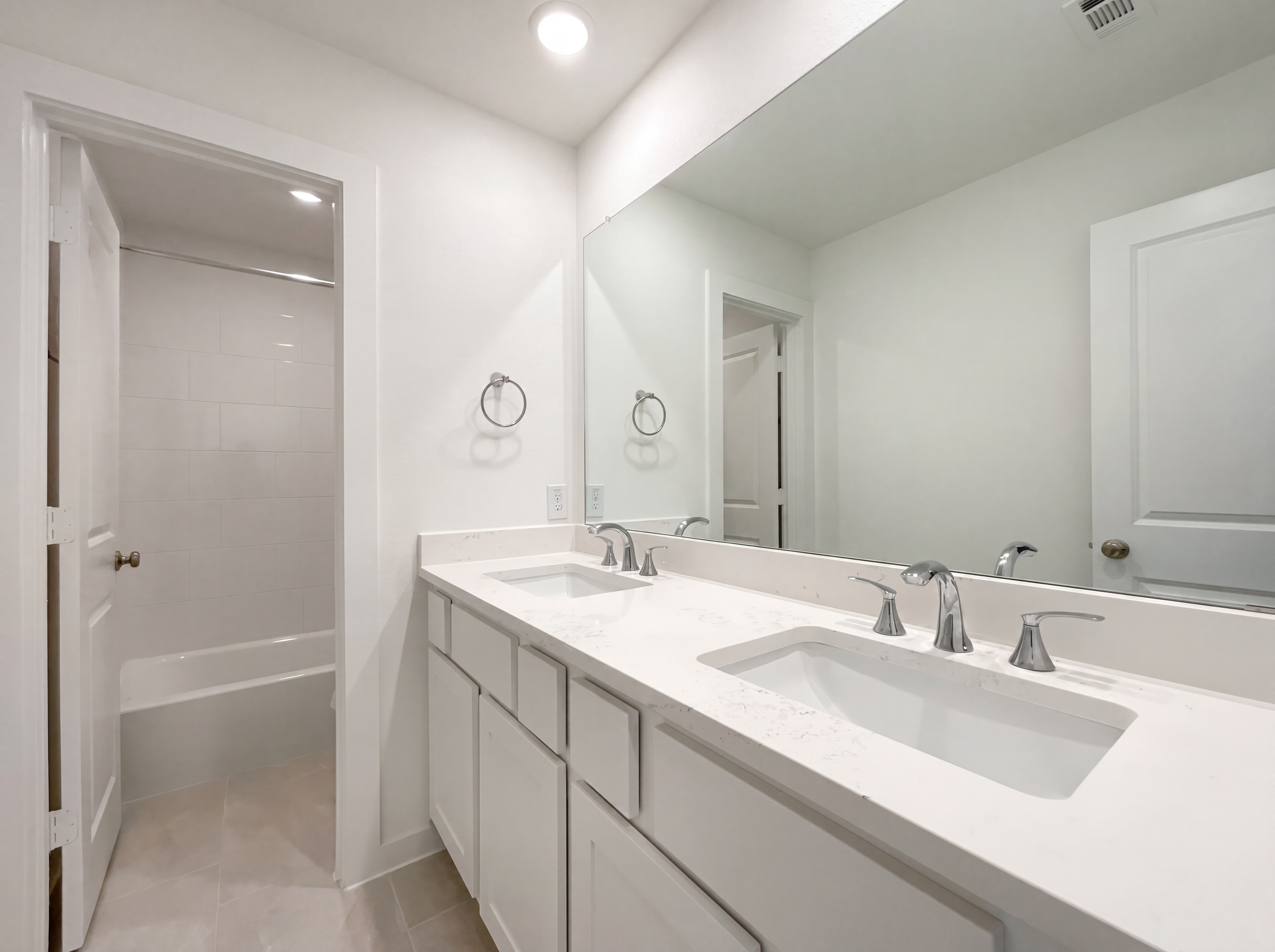 Photo 15 of 19 of 118 Neches Nook Ct, Conroe, TX