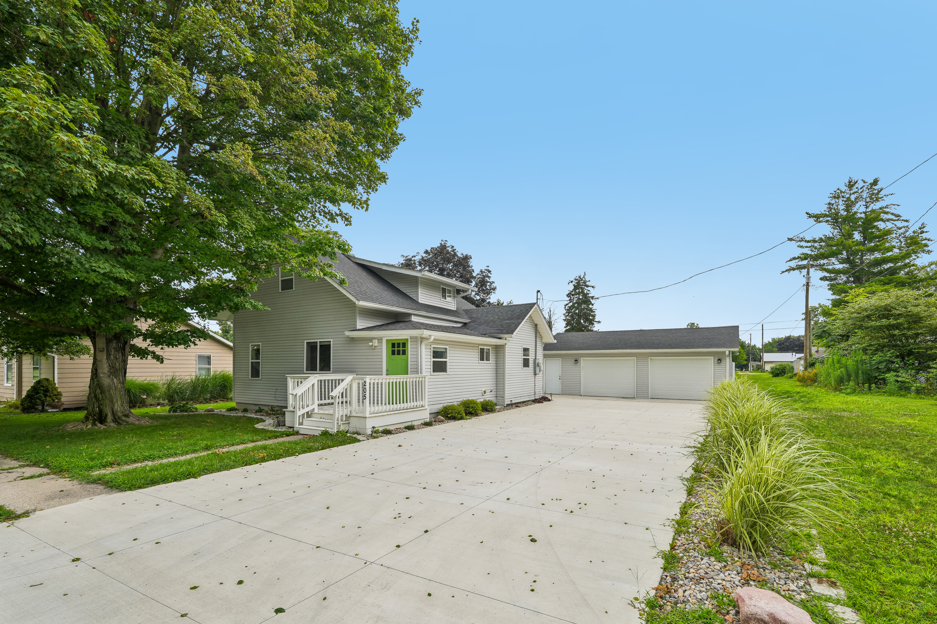 Photo 11 of 51 of 205 N Washington St, Arcadia, IN