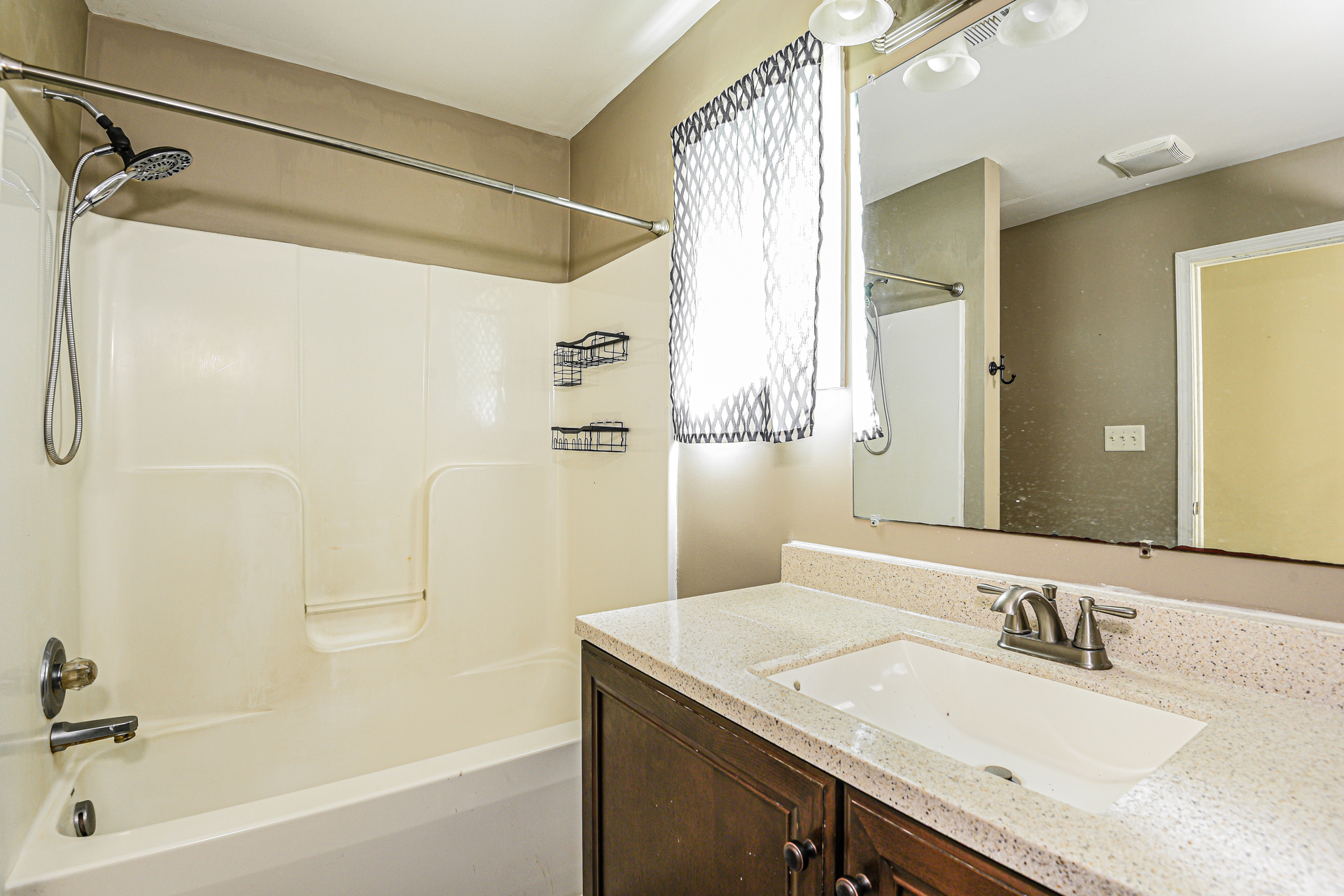 Photo 11 of 21 of 825 Nottoway Ave, Blackstone, VA