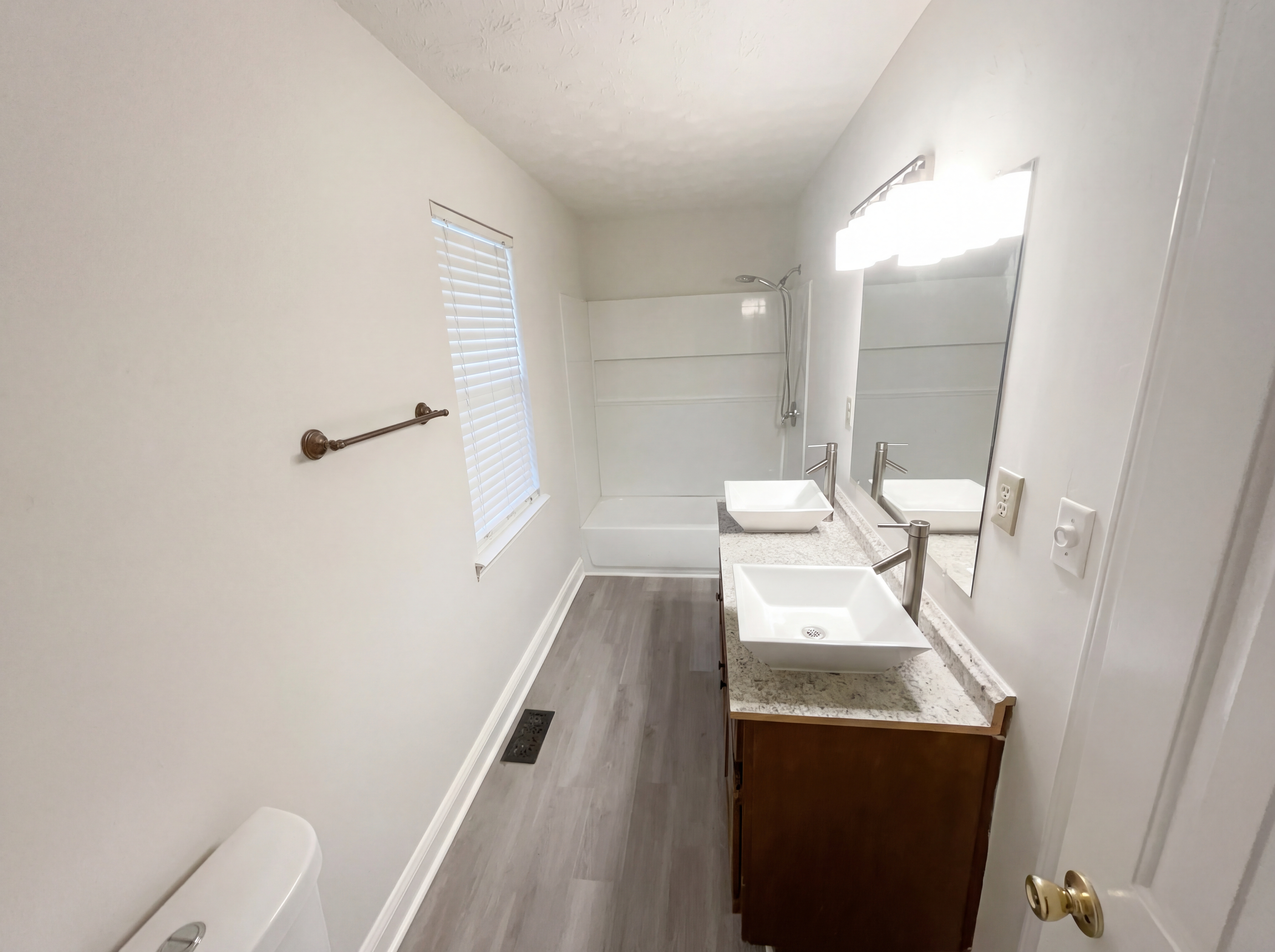 Photo 13 of 21 of 3181 Cedardale Dr, Douglasville, GA