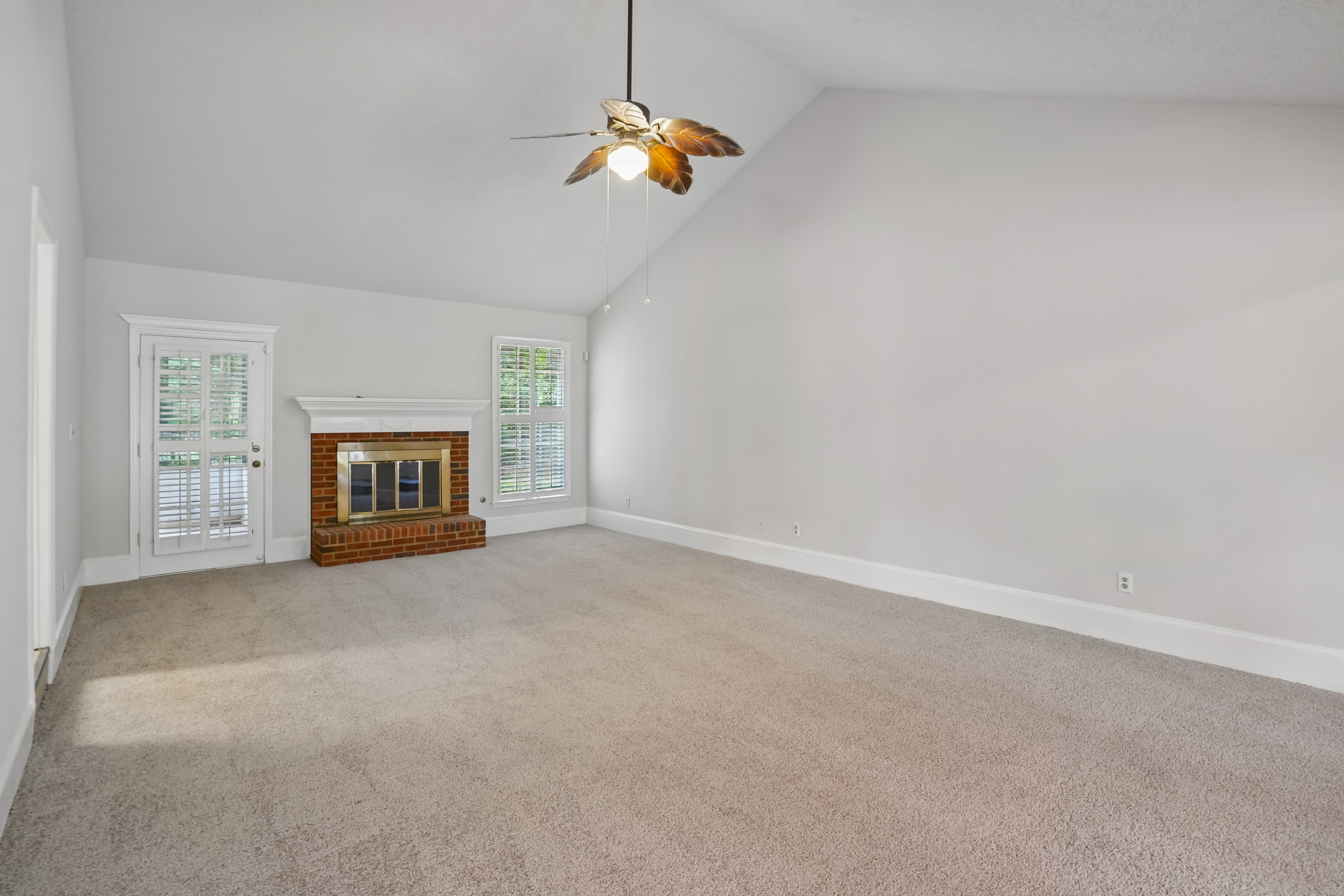 Photo 3 of 34 of 1254 Wynford Colony SW, Marietta, GA