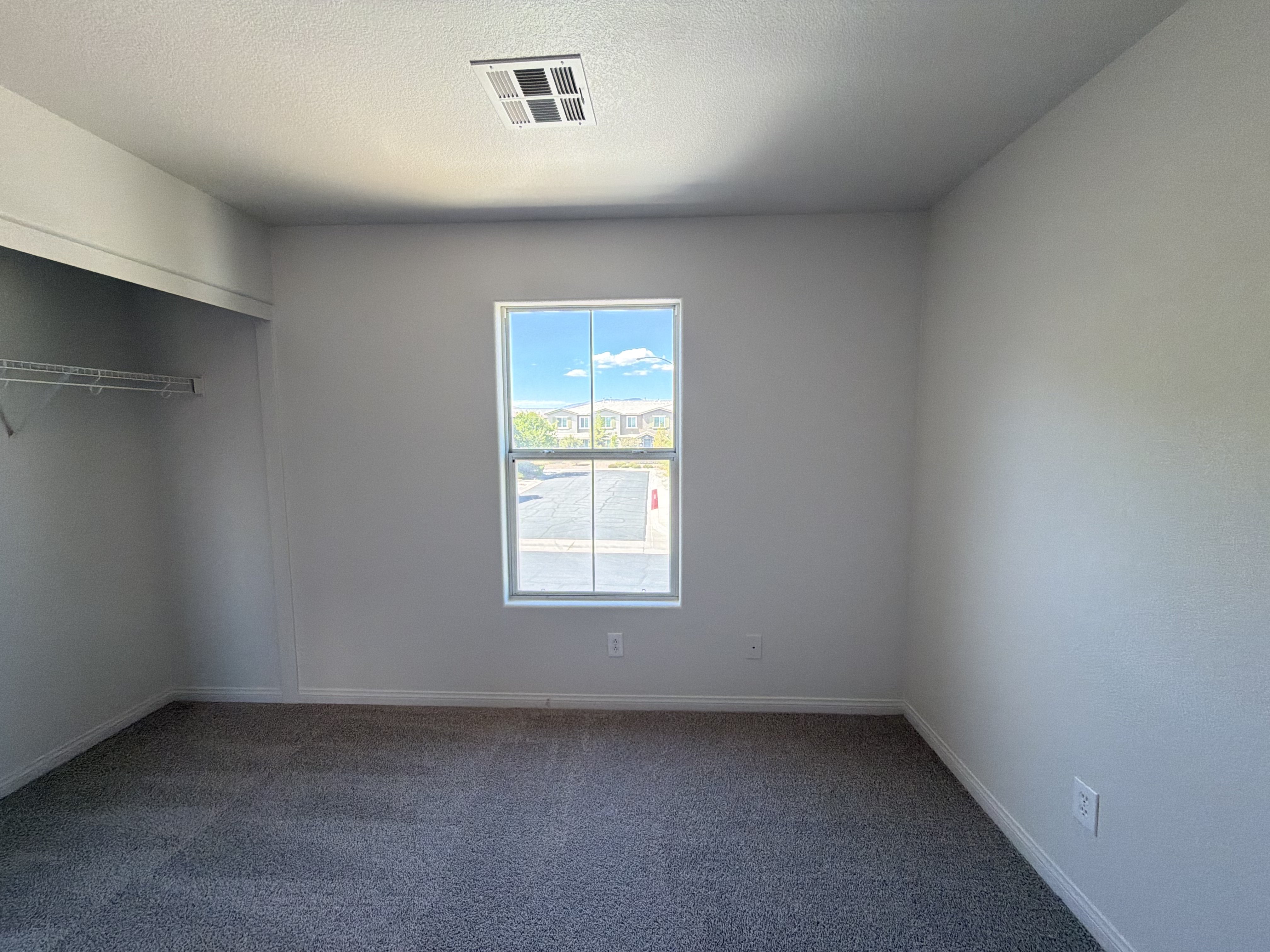 Photo 16 of 22 of 11606 Elcadore St, Las Vegas, NV