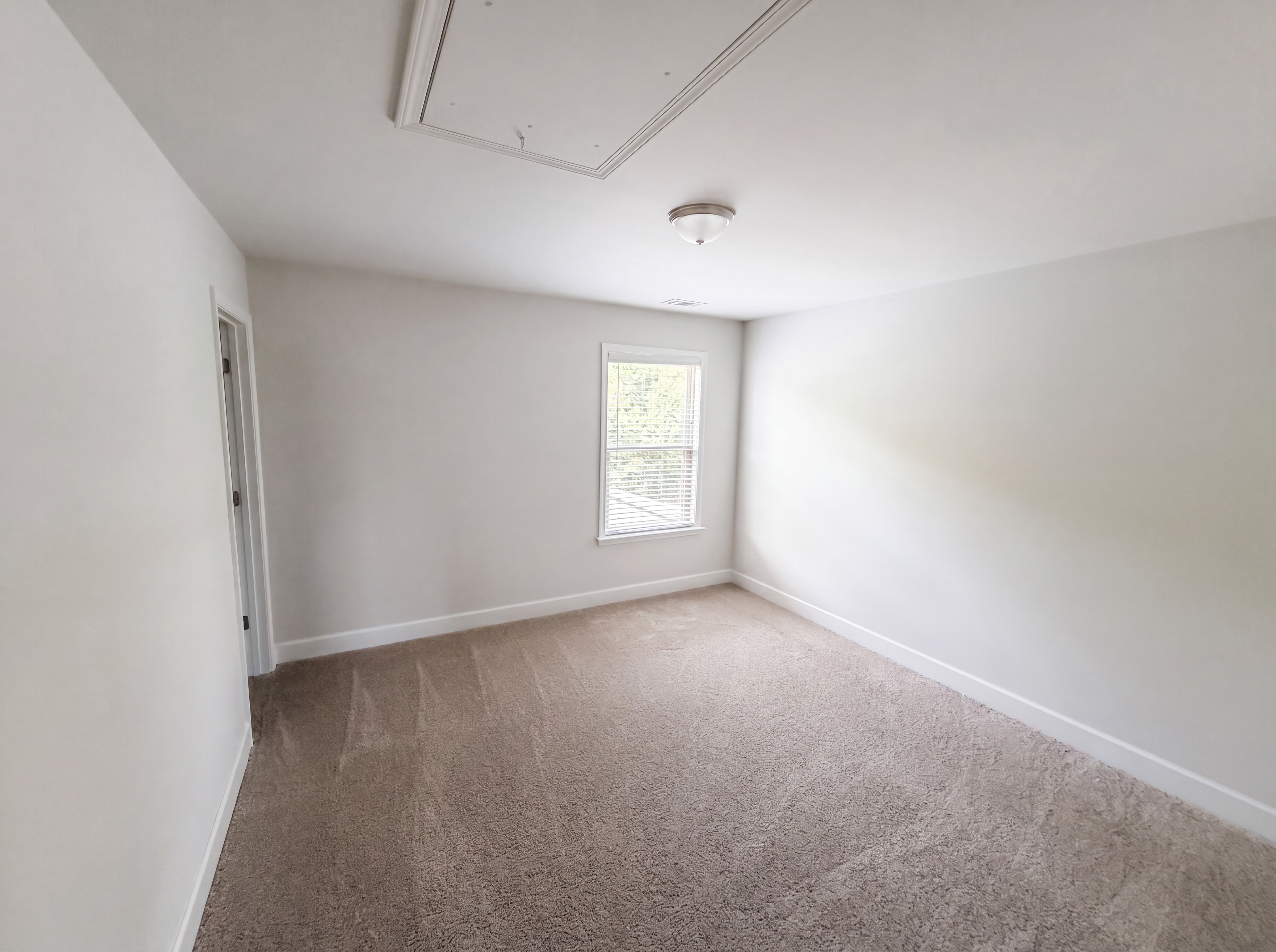 Photo 11 of 24 of 165 Calverton Ln, Tyrone, GA