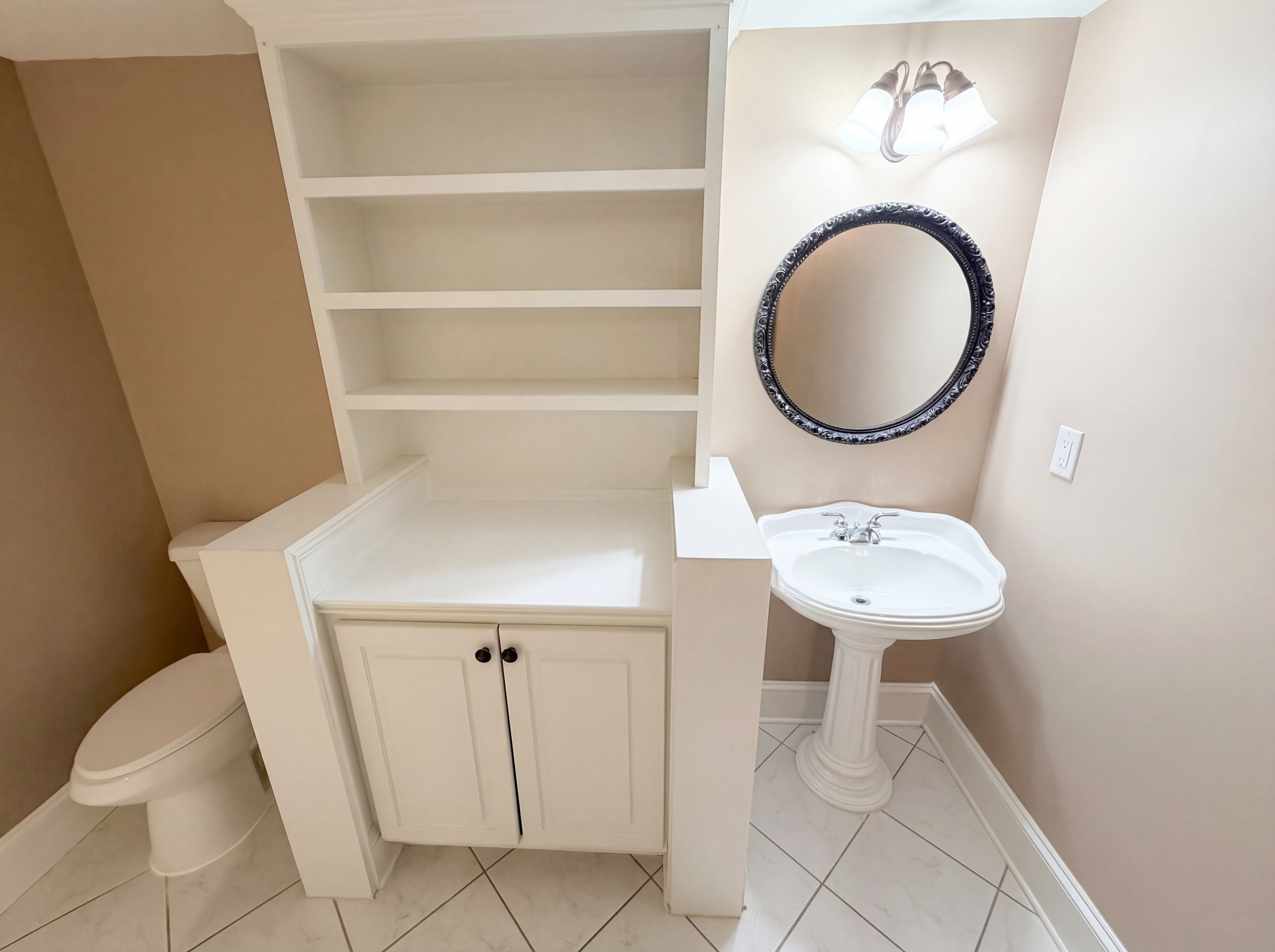 Photo 26 of 58 of 984 Forest Pond Ct, Marietta, GA