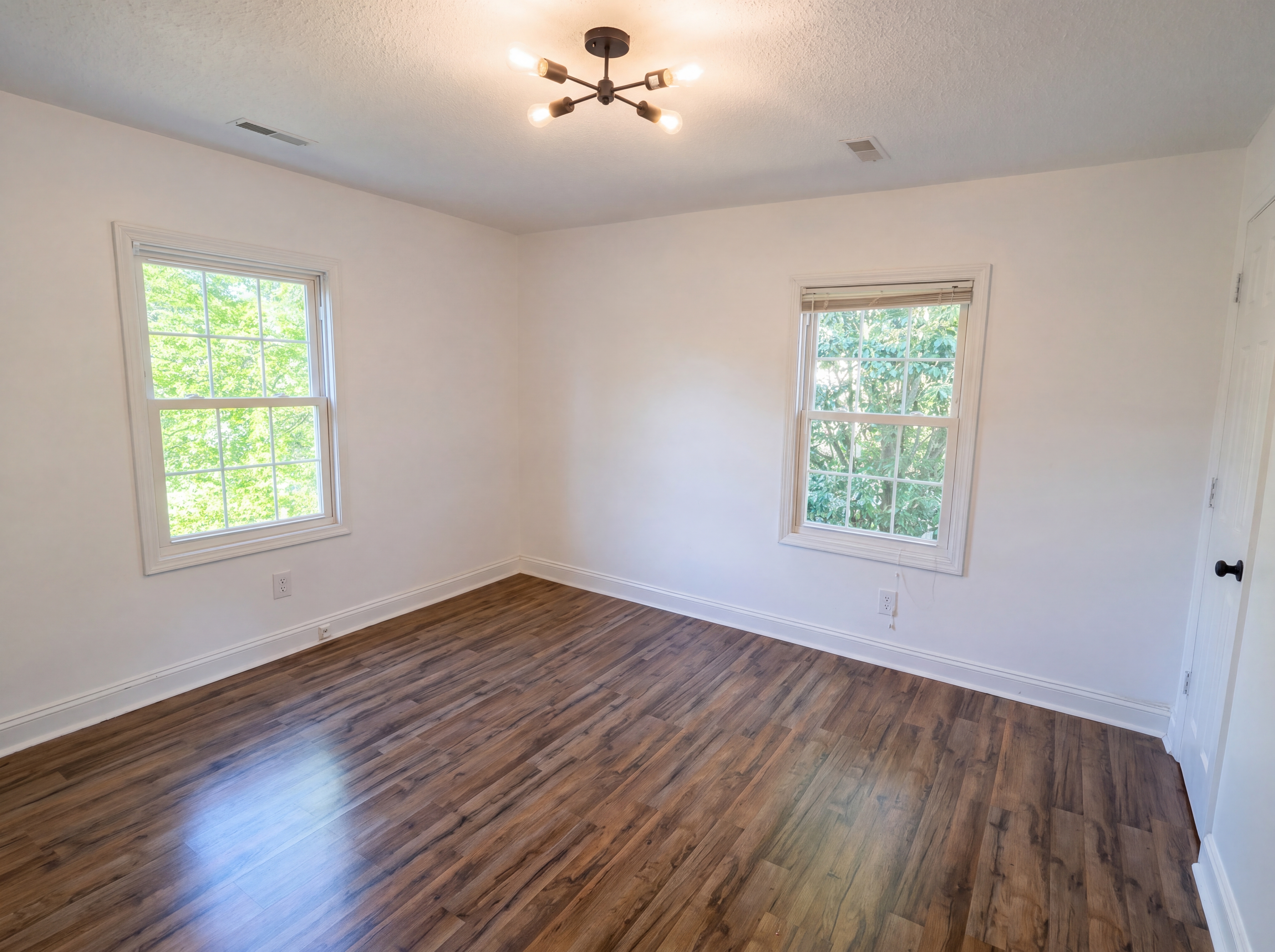 Photo 12 of 18 of 410 Madison St, Roanoke Rapids, NC