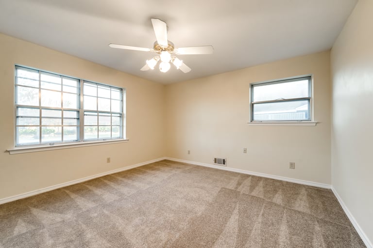Photo 20 of 30 - 1005 McDonald Dr, Garland, TX 75041
