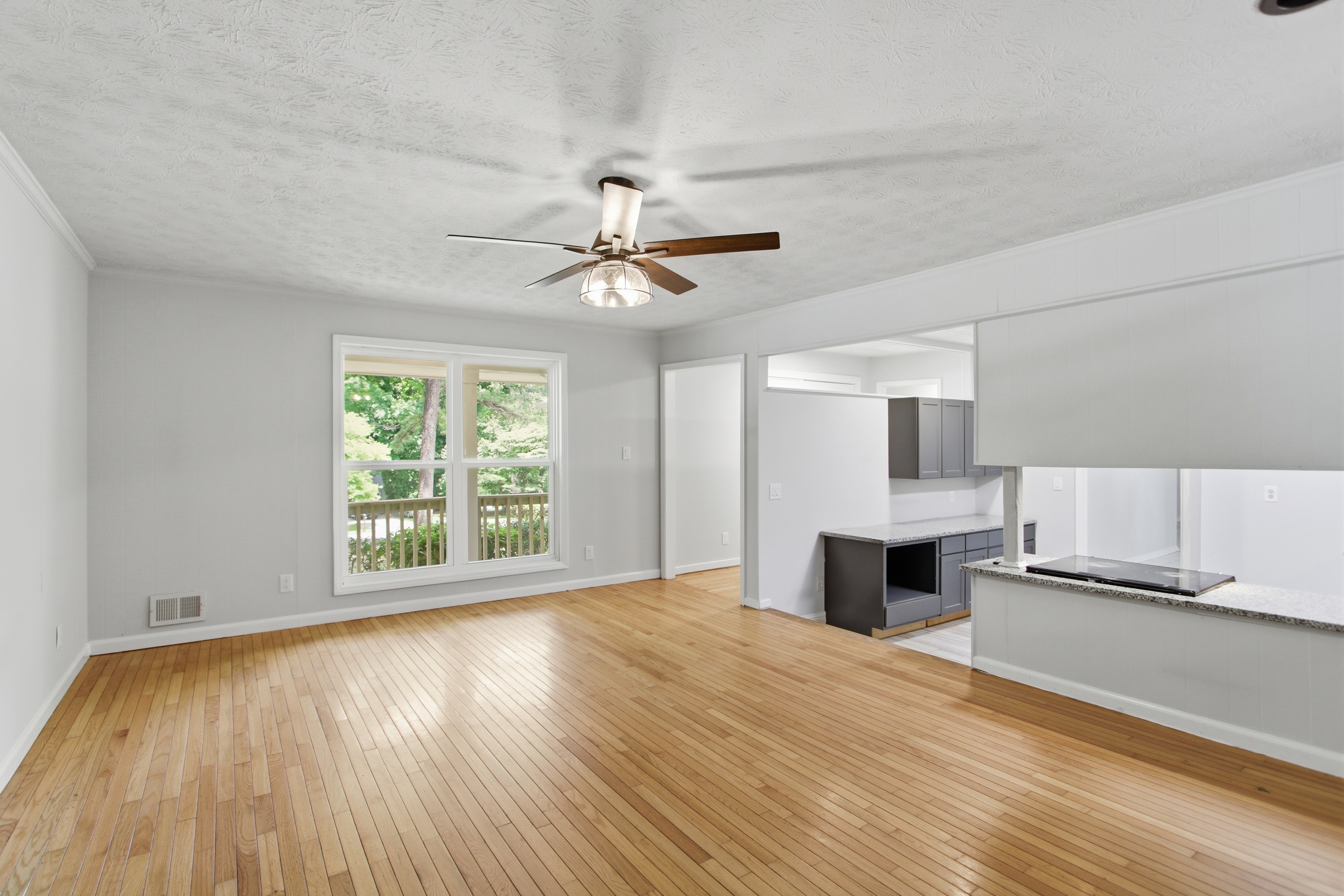 Photo 10 of 31 of 721 Belmont Rdg, Lawrenceville, GA