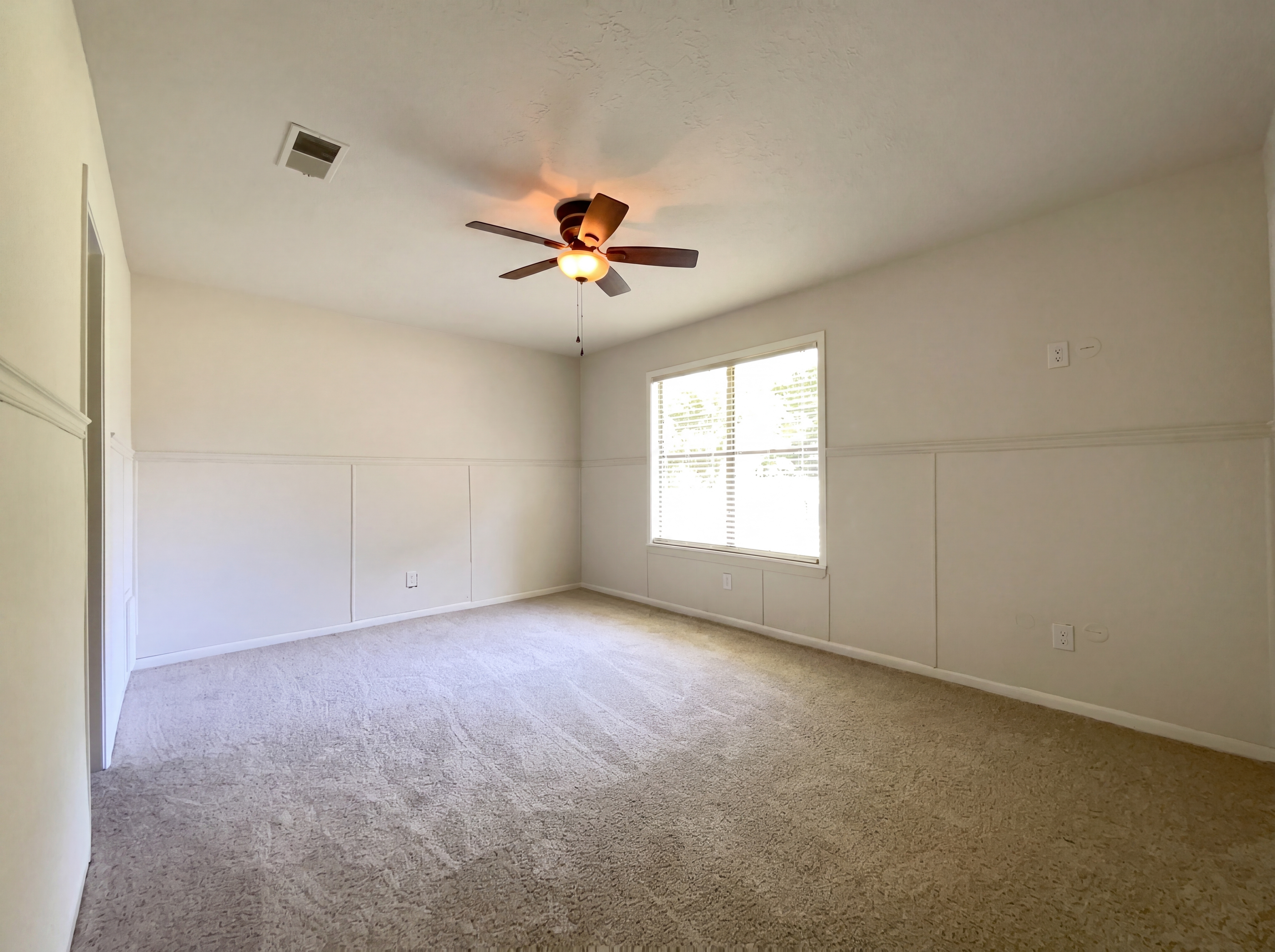 Photo 4 of 21 of 241 Greenbriar Dr, Livingston, TX