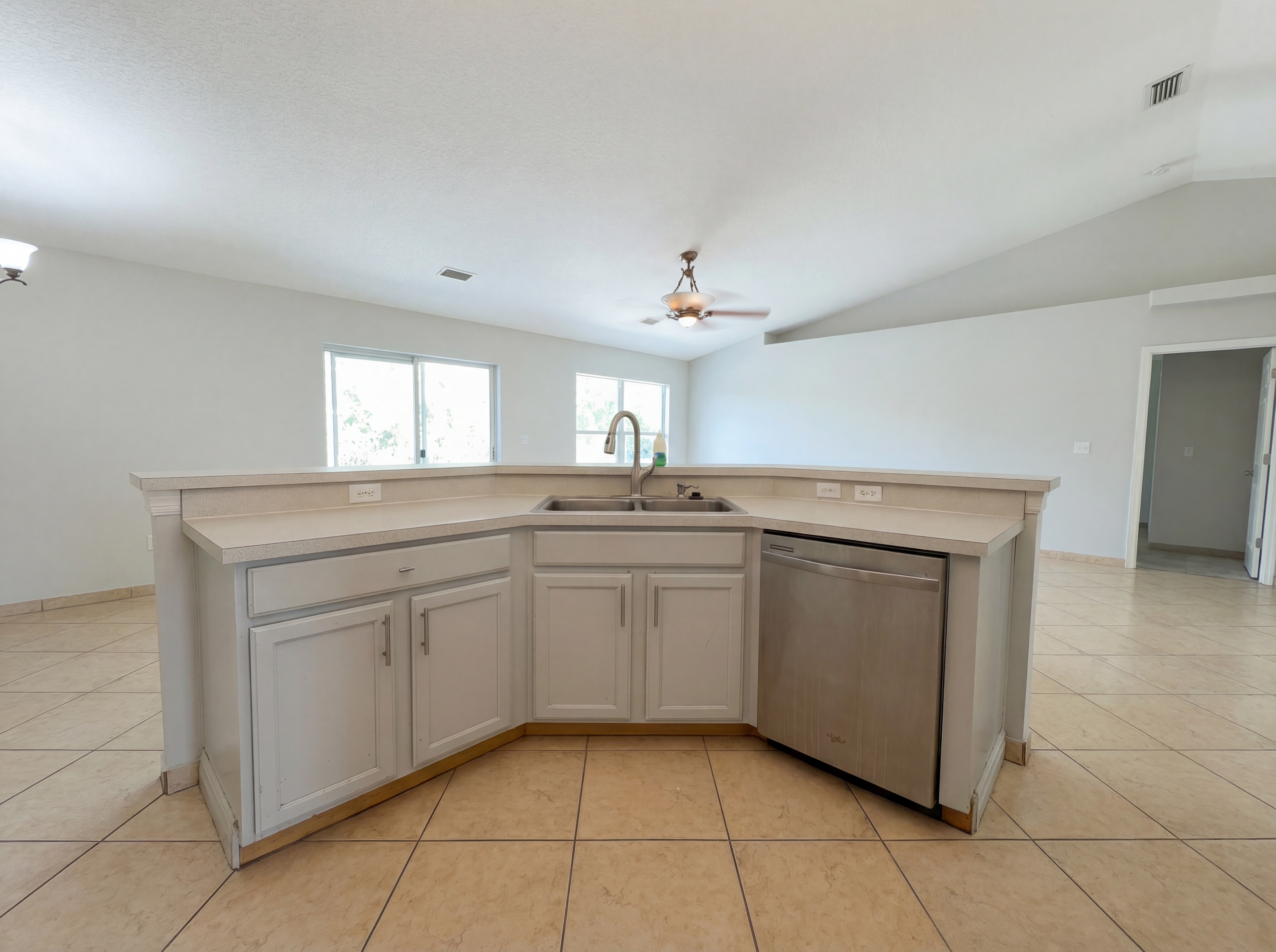 Photo 2 of 20 of 1301 Star Ct, Deltona, FL