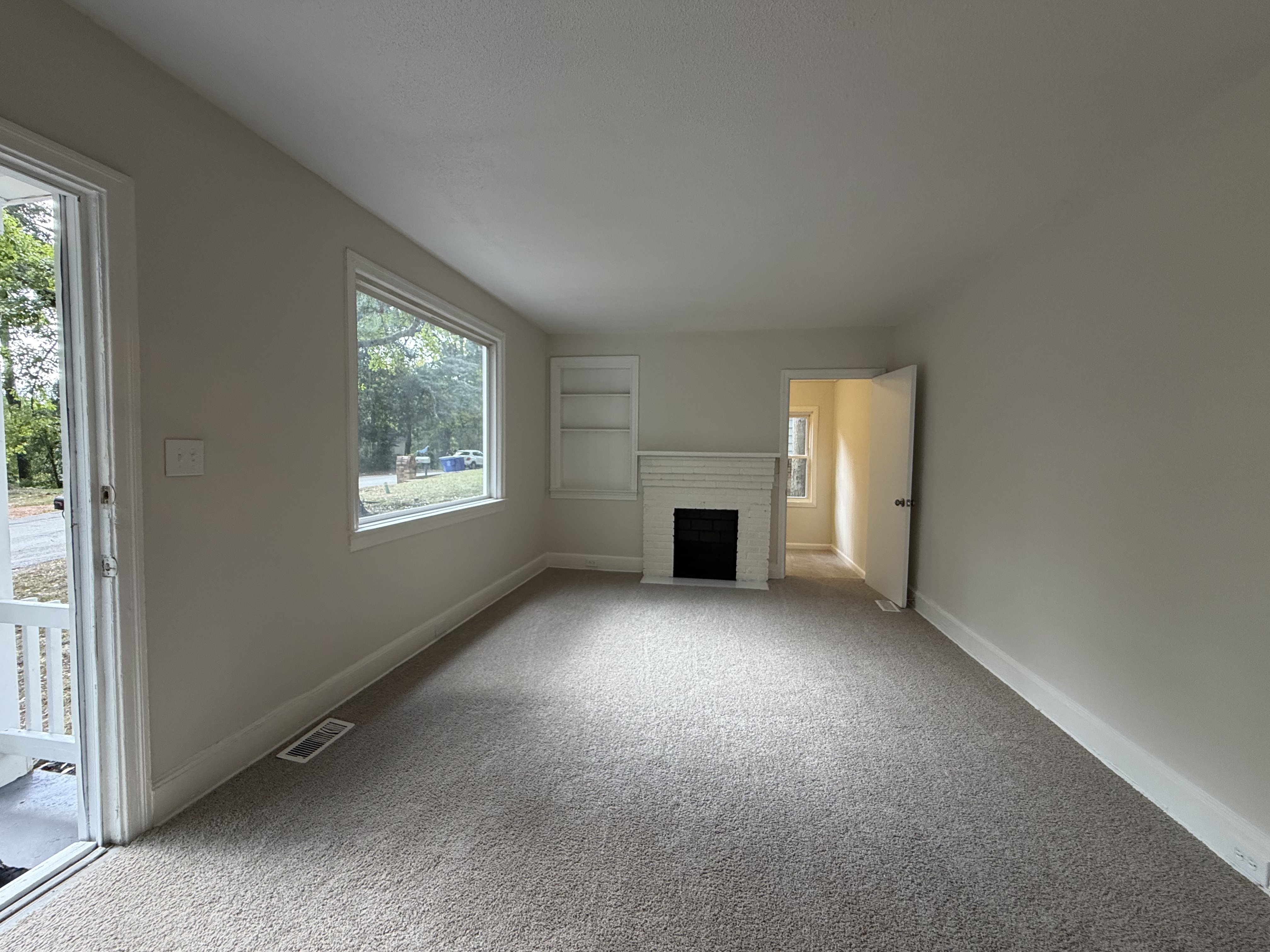 Photo 6 of 16 of 4300 Hulda Ave, Columbia, SC