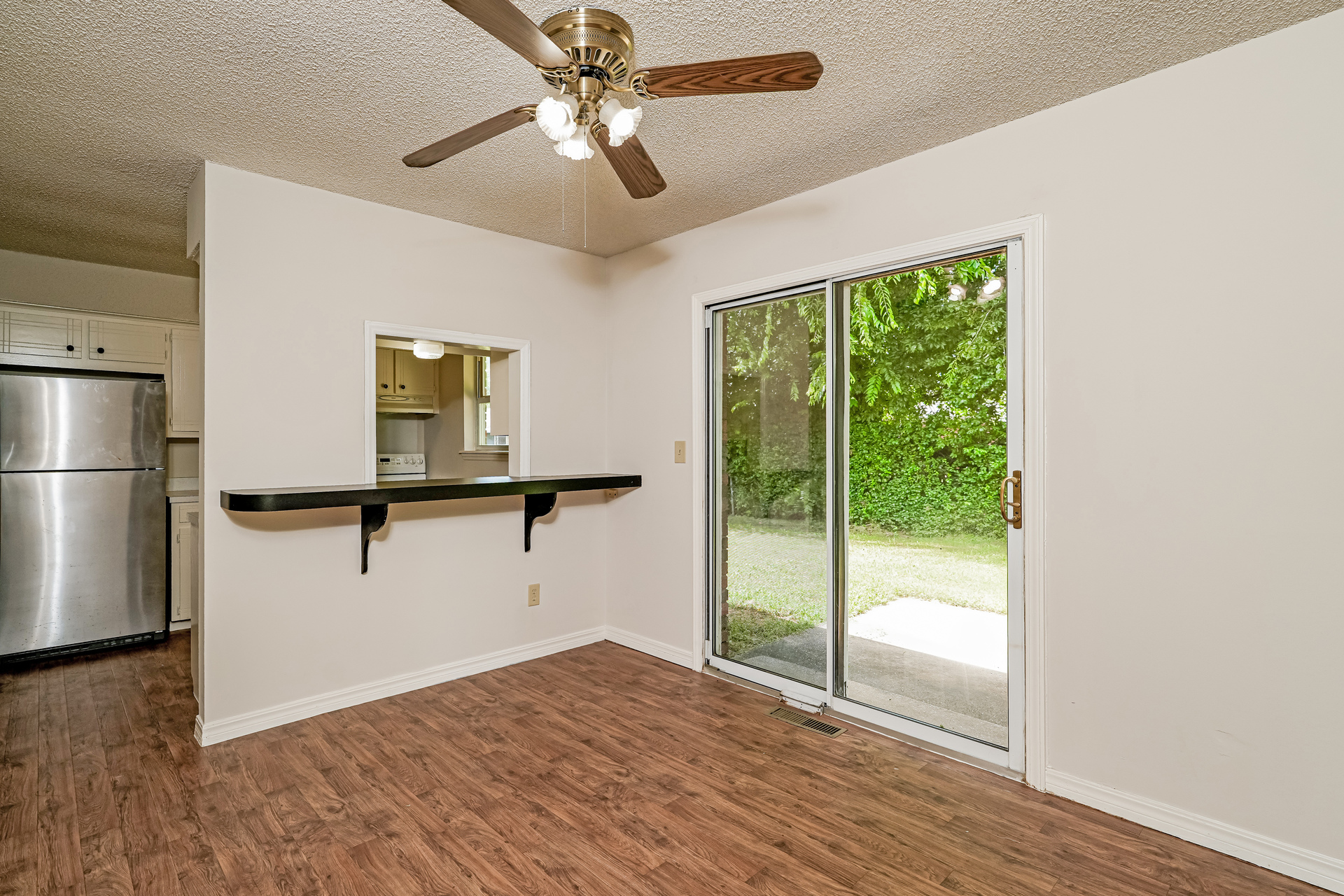 Photo 6 of 21 of 2701 S 115th East Pl, Tulsa, OK