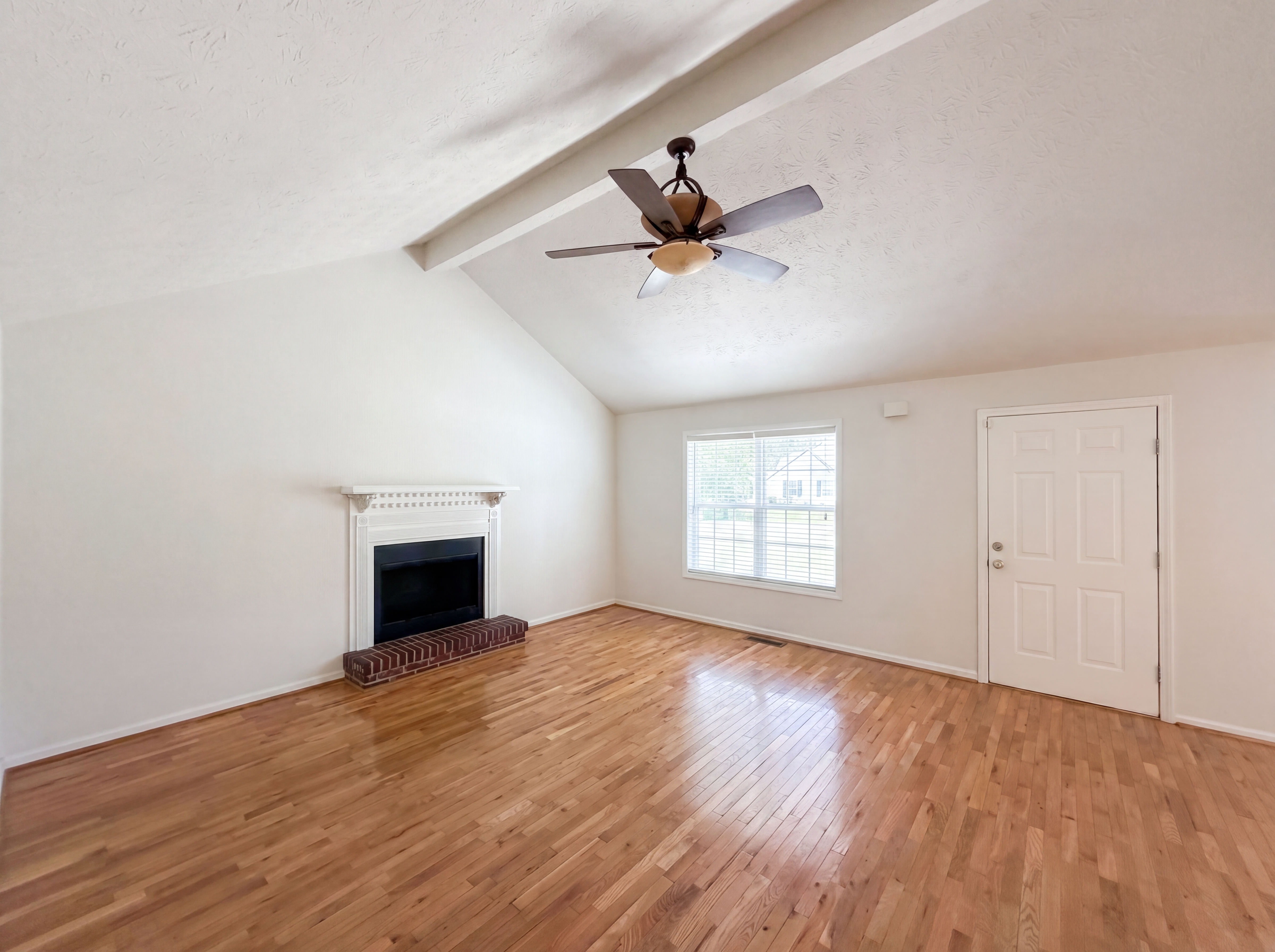 Photo 3 of 25 of 1556 Wynfield Ct, Auburn, GA