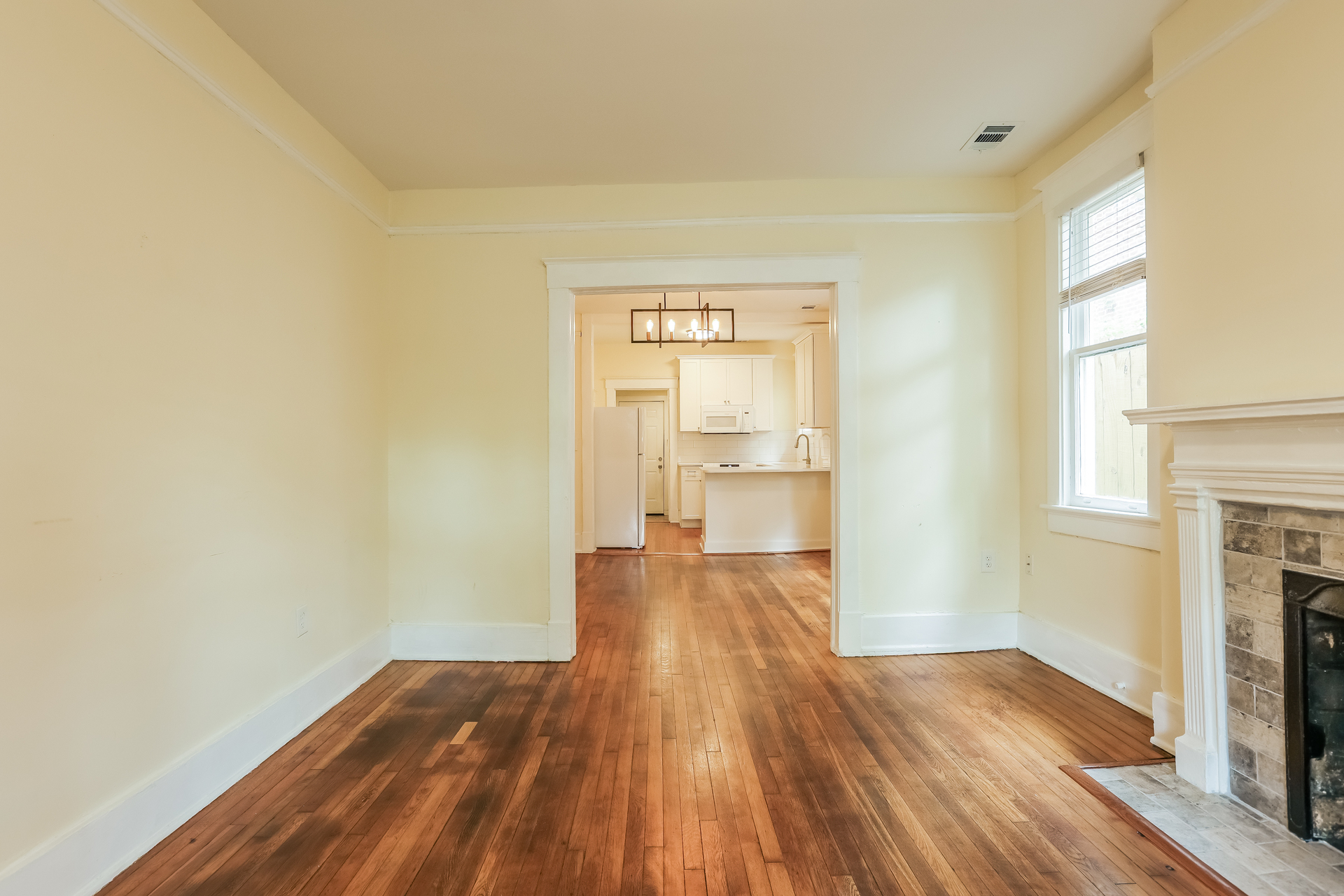 Photo 9 of 21 of 1231 E 42nd St, Savannah, GA