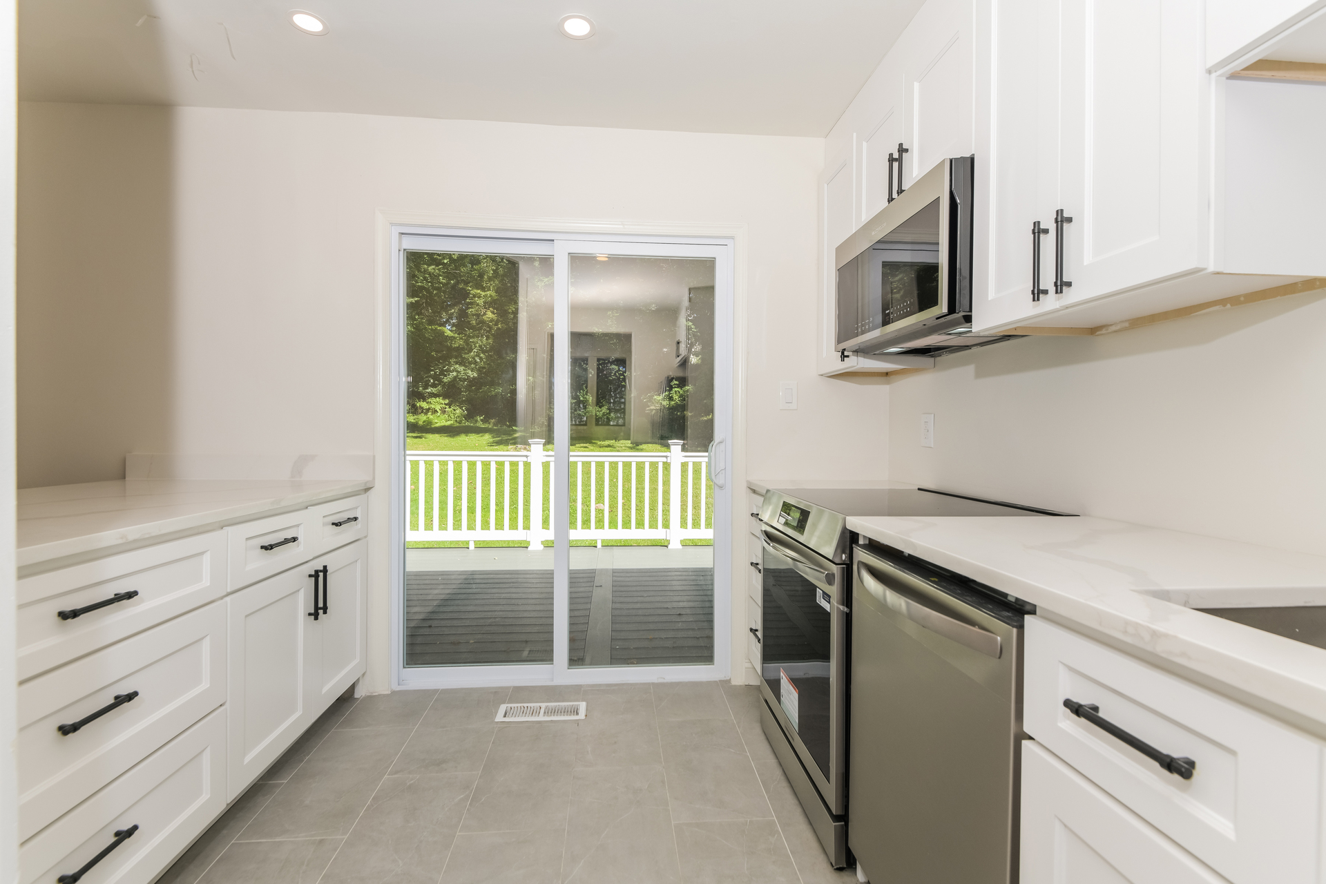 Photo 6 of 21 of 10103 Meredith Ave, Silver Spring, MD