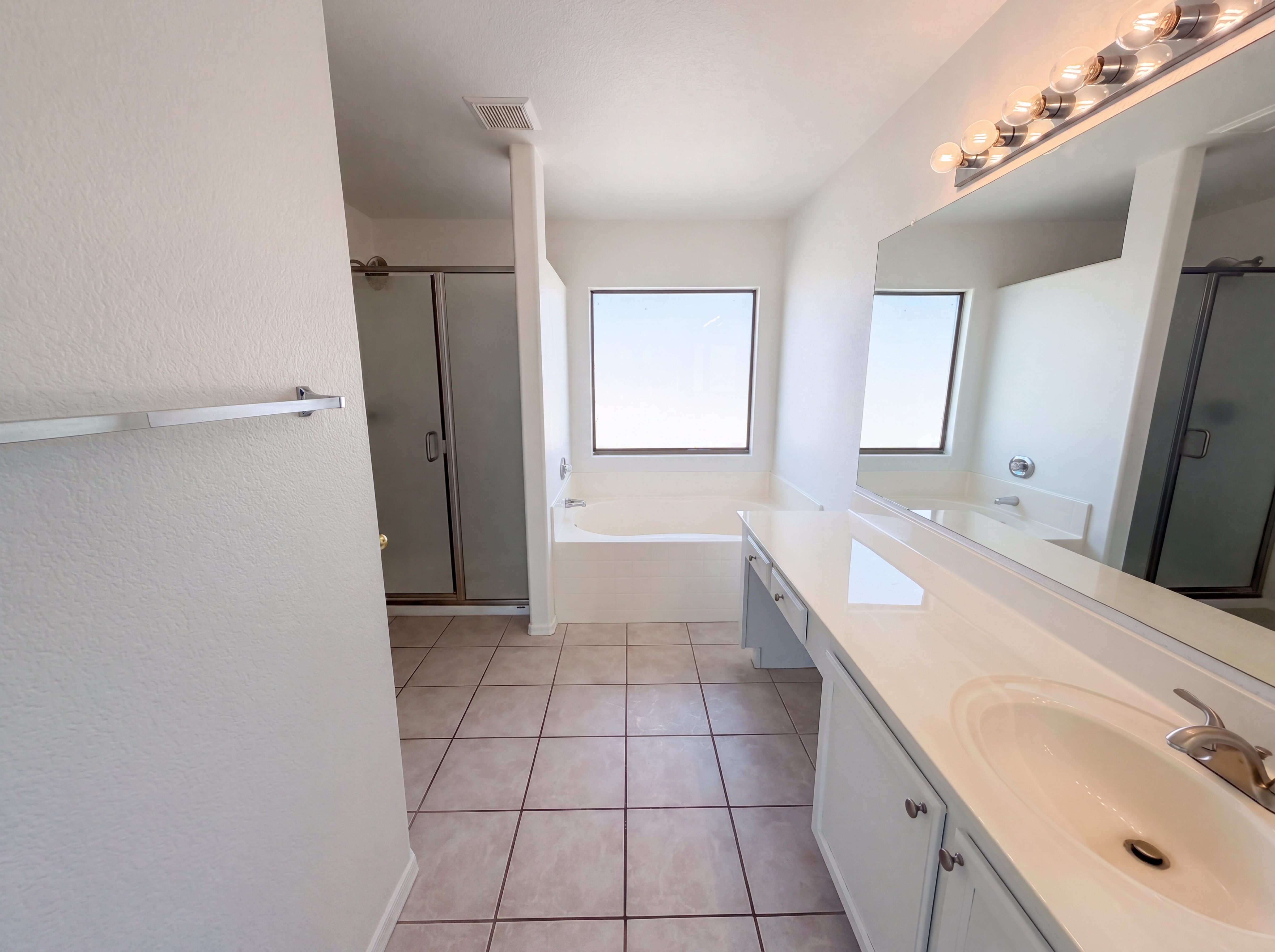 Photo 6 of 28 of 2234 E Paraiso Dr, Phoenix, AZ