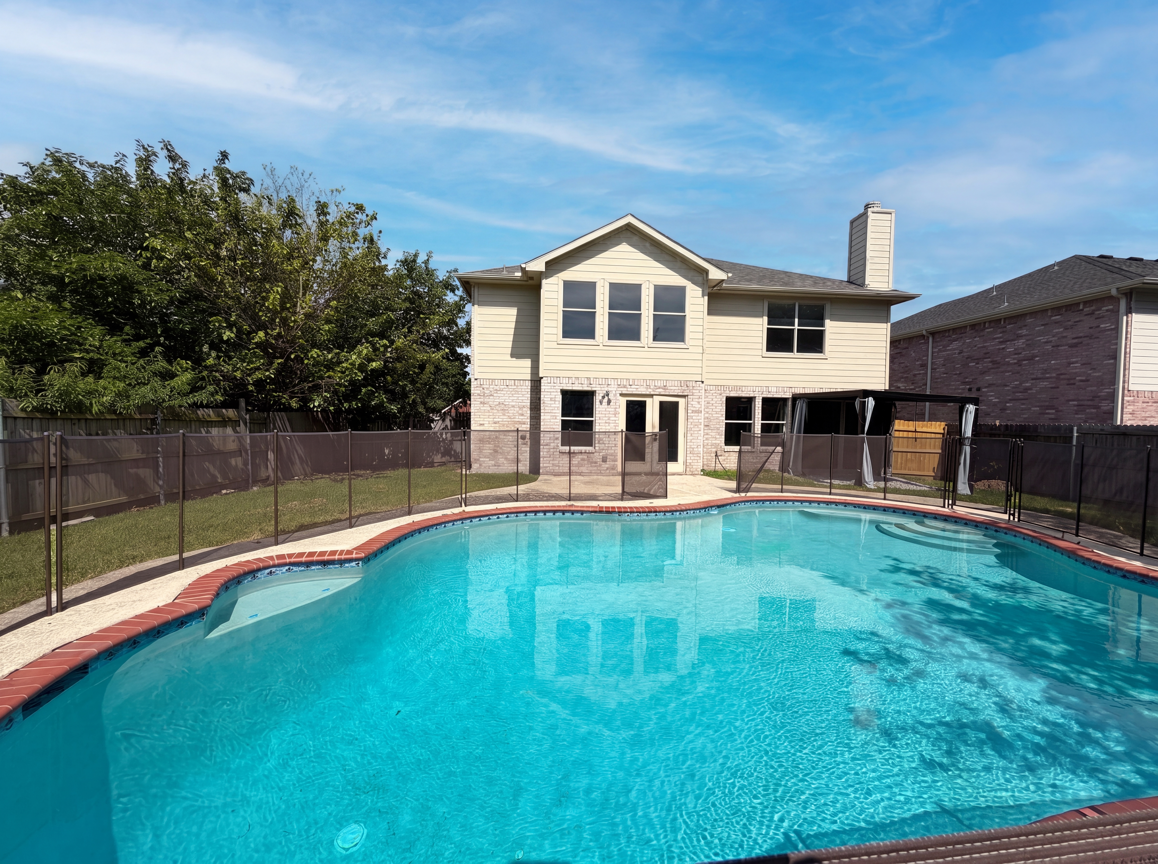 Photo 5 of 27 of 2320 Bantry Ln, Arlington, TX