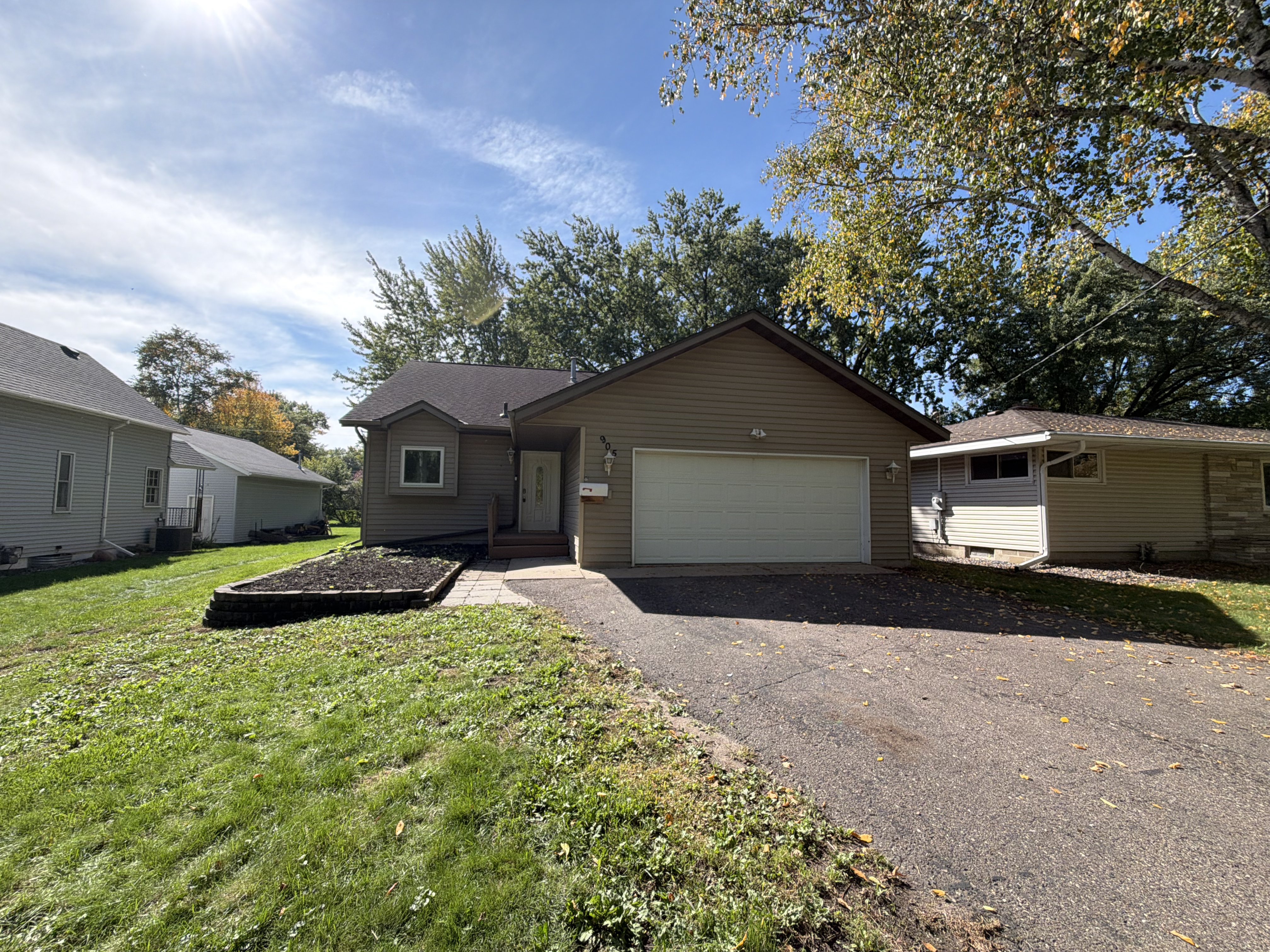 Photo 42 of 46 of 905 4th Ave N, Sauk Rapids, MN