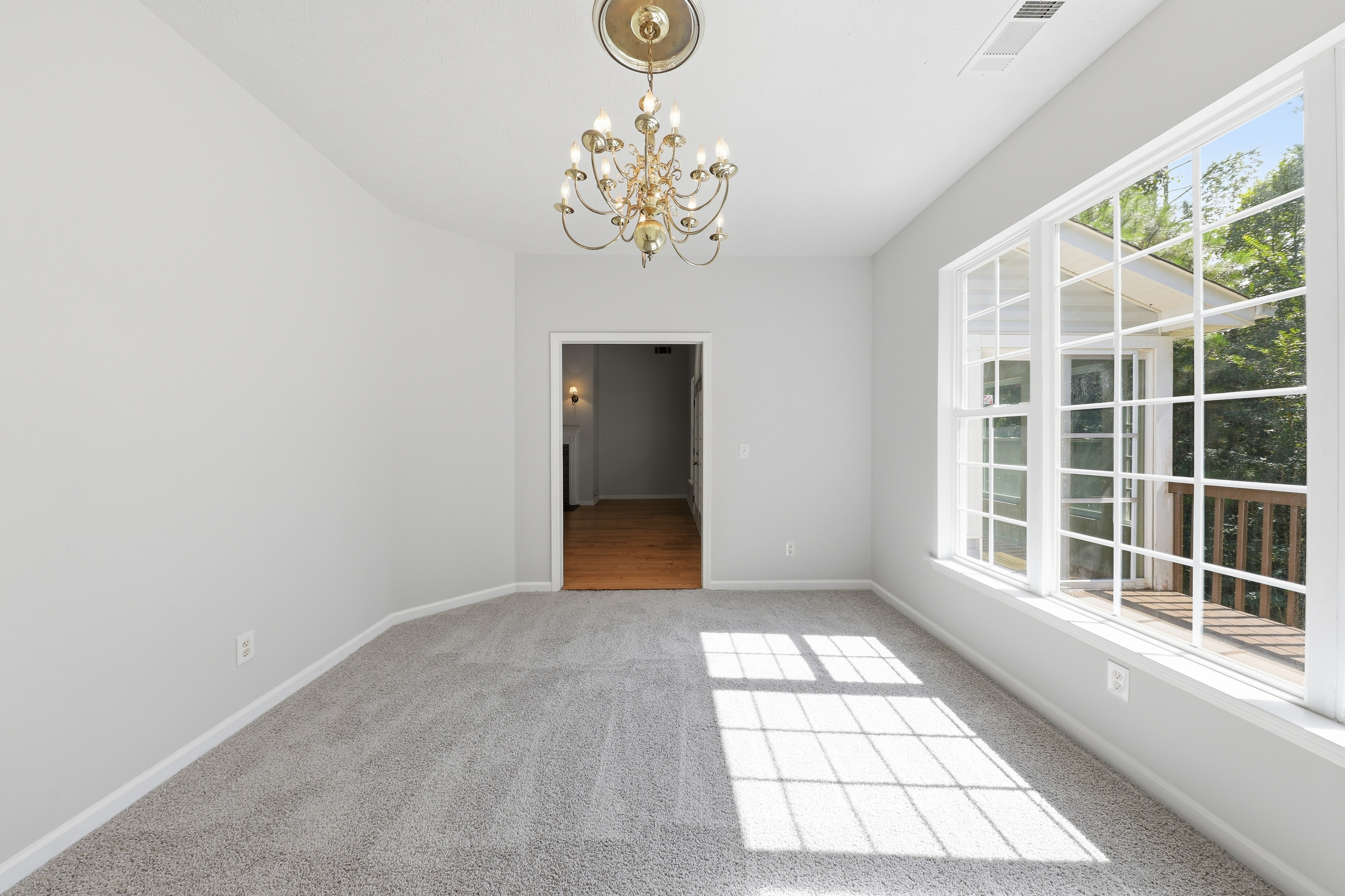 Photo 10 of 43 of 4795 Liberty Rd, Villa Rica, GA