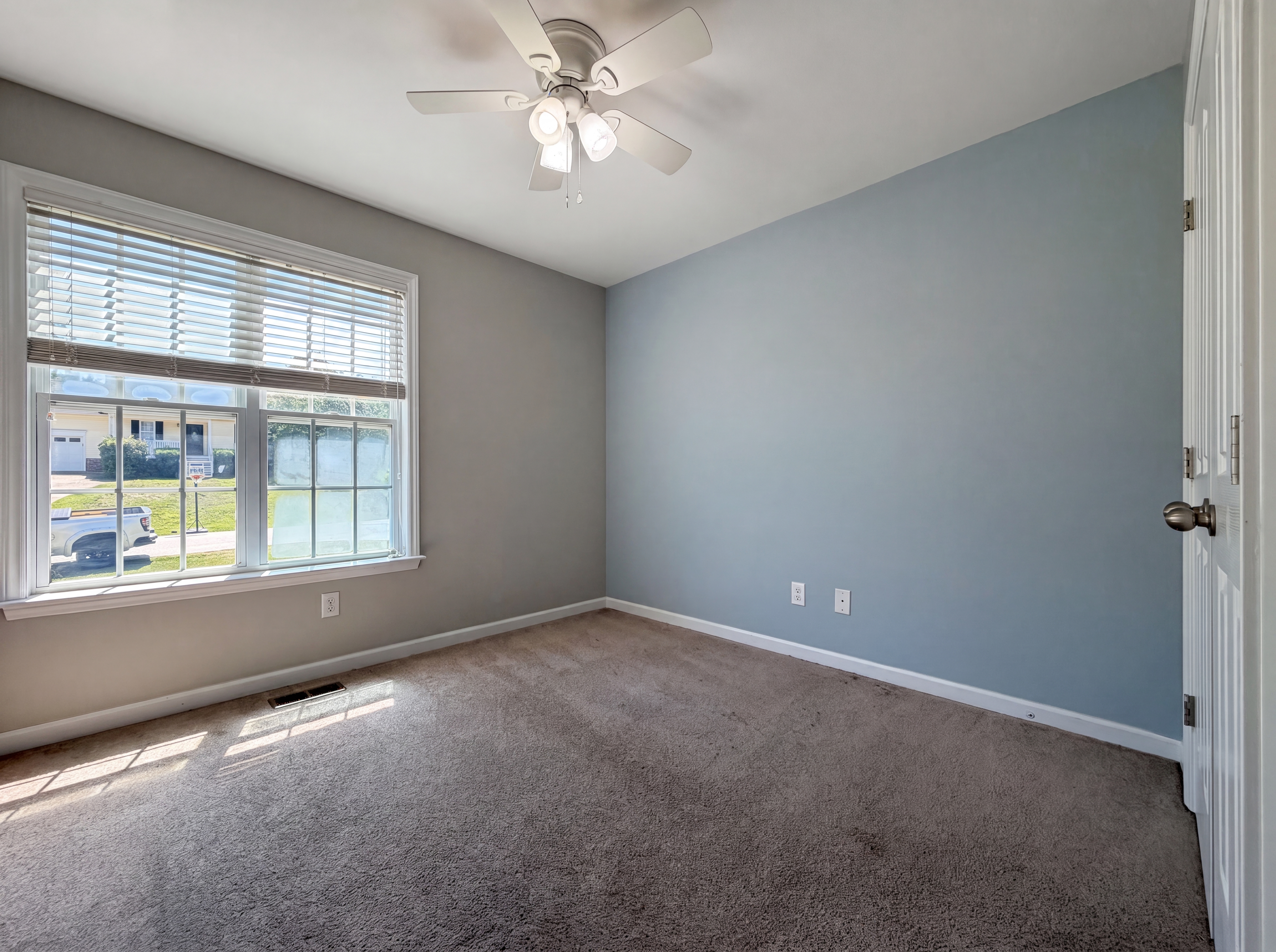 Photo 11 of 17 of 161 Patterdale Pl, Benson, NC