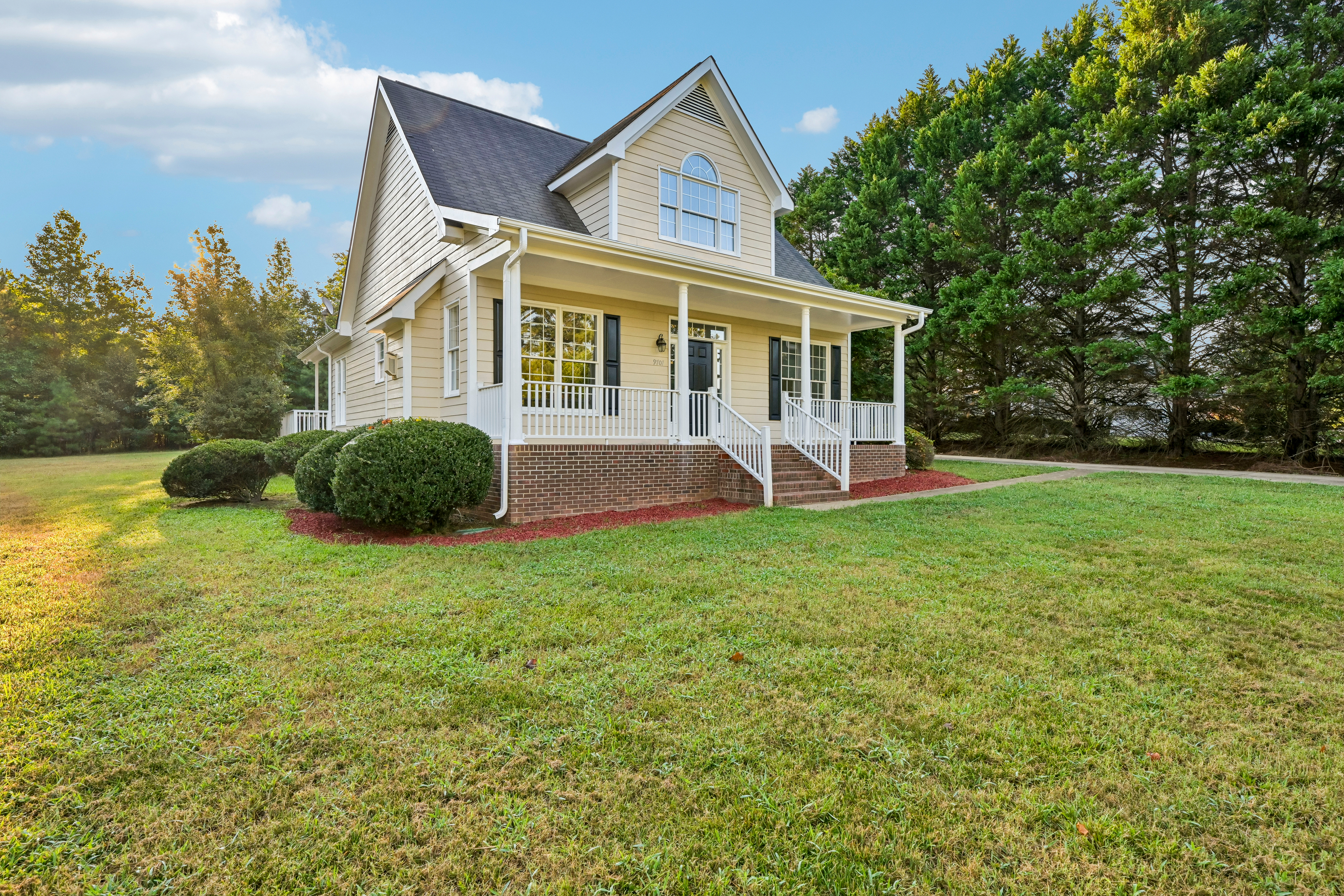 Photo 6 of 25 of 9701 Chris Dr, Raleigh, NC