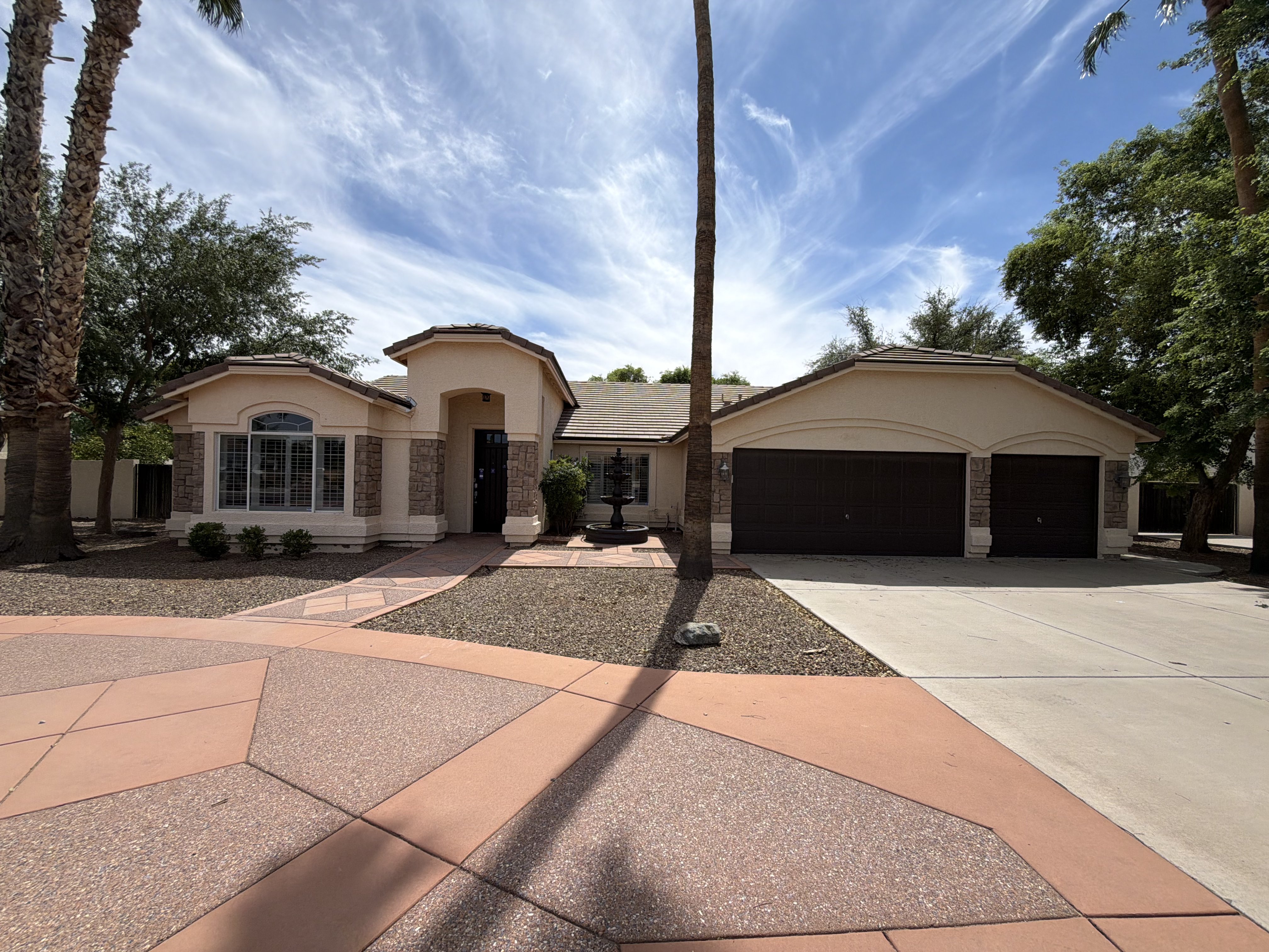 Photo 33 of 36 of 2599 E Arrowhead Trl, Gilbert, AZ