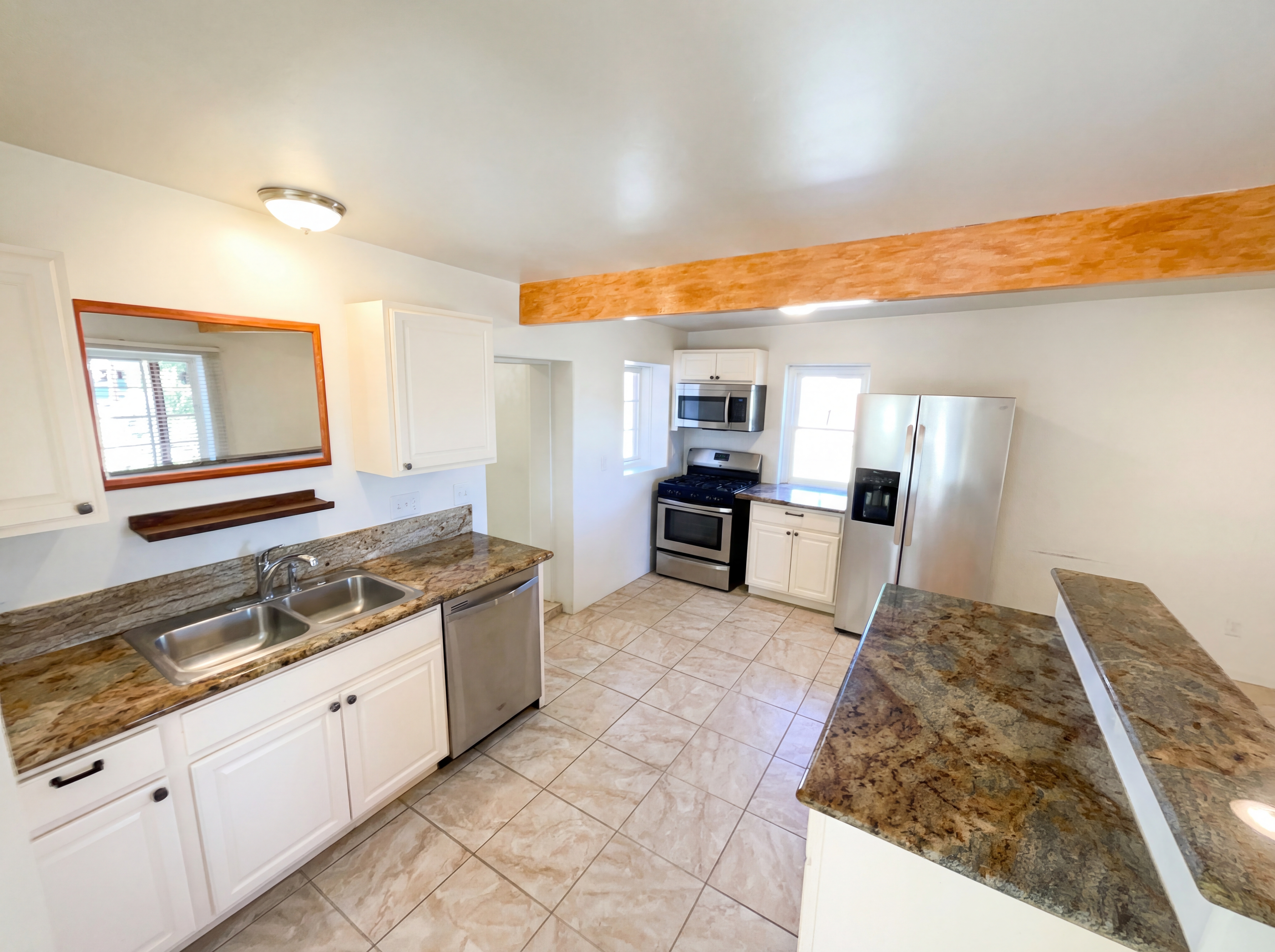 Photo 2 of 21 of 643 N Catalina Ave, Tucson, AZ