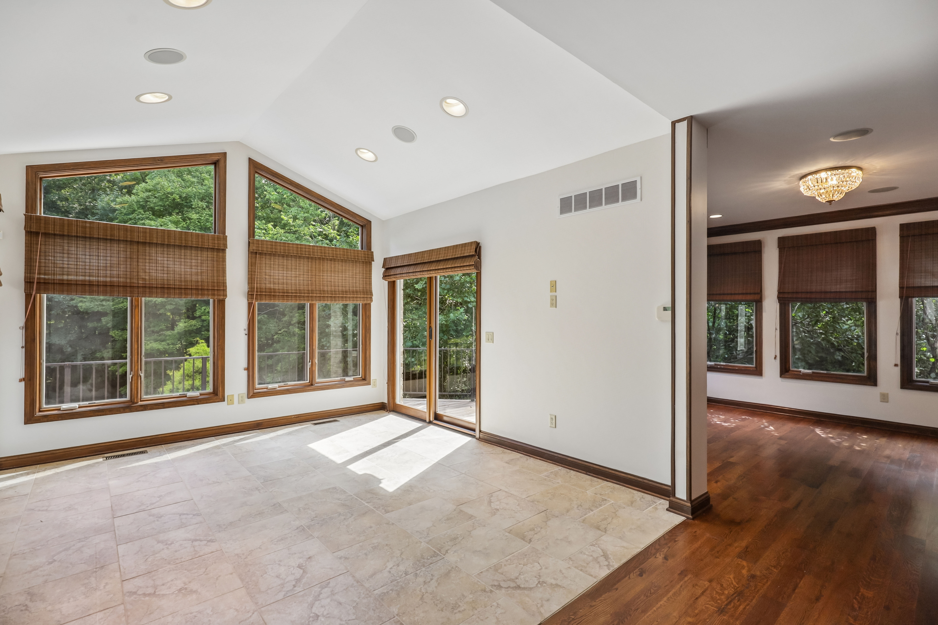 Photo 15 of 55 of 1100 Bridle Rdg, New Richmond, OH