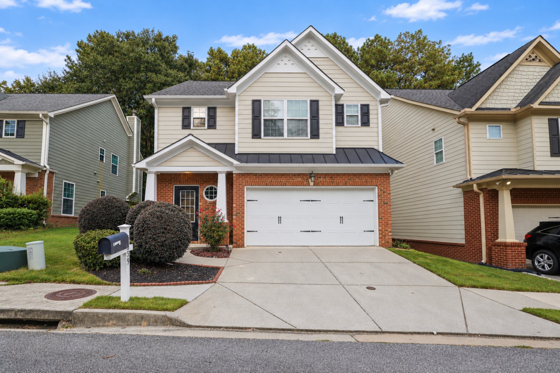 Photo 1 of 5659 Chatham Cir
