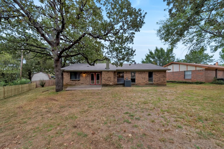Photo 7 of 23 - 4234 Rush Springs Dr, Arlington, TX 76016
