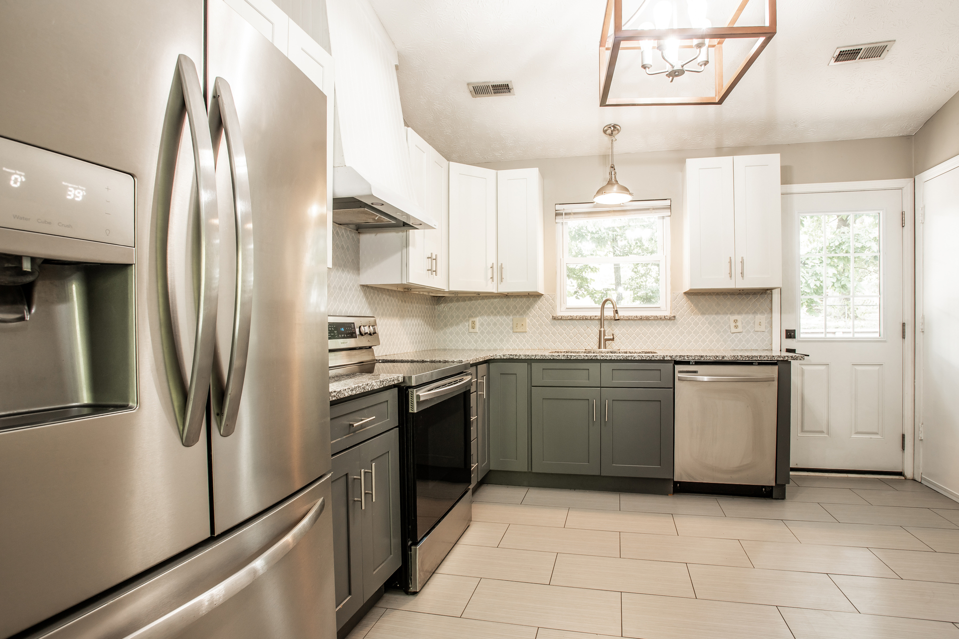 Photo 7 of 21 of 6009 Woodbark Trce, Knoxville, TN