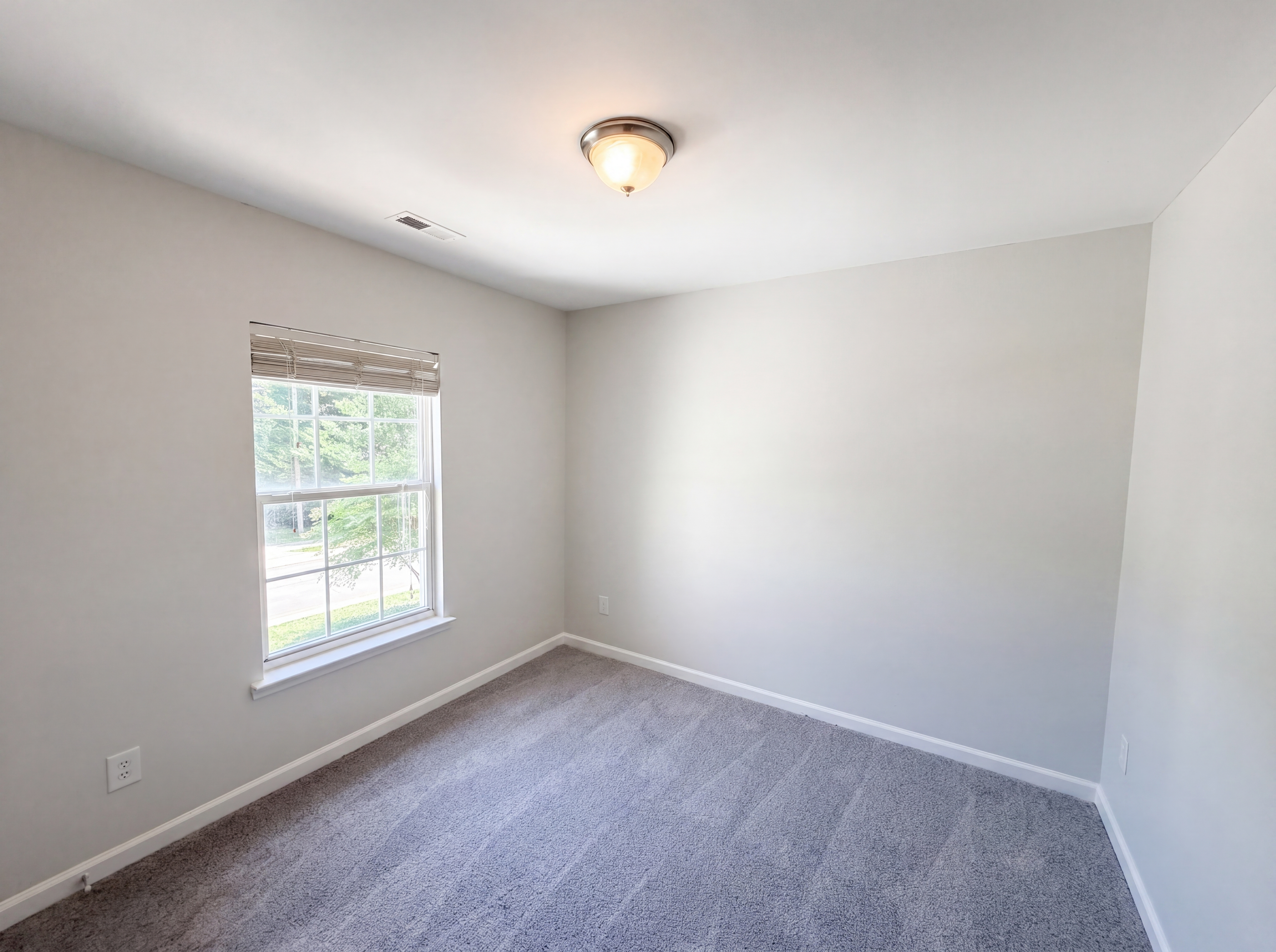 Photo 4 of 17 of 8409 Aztec Dawn Ct, Raleigh, NC