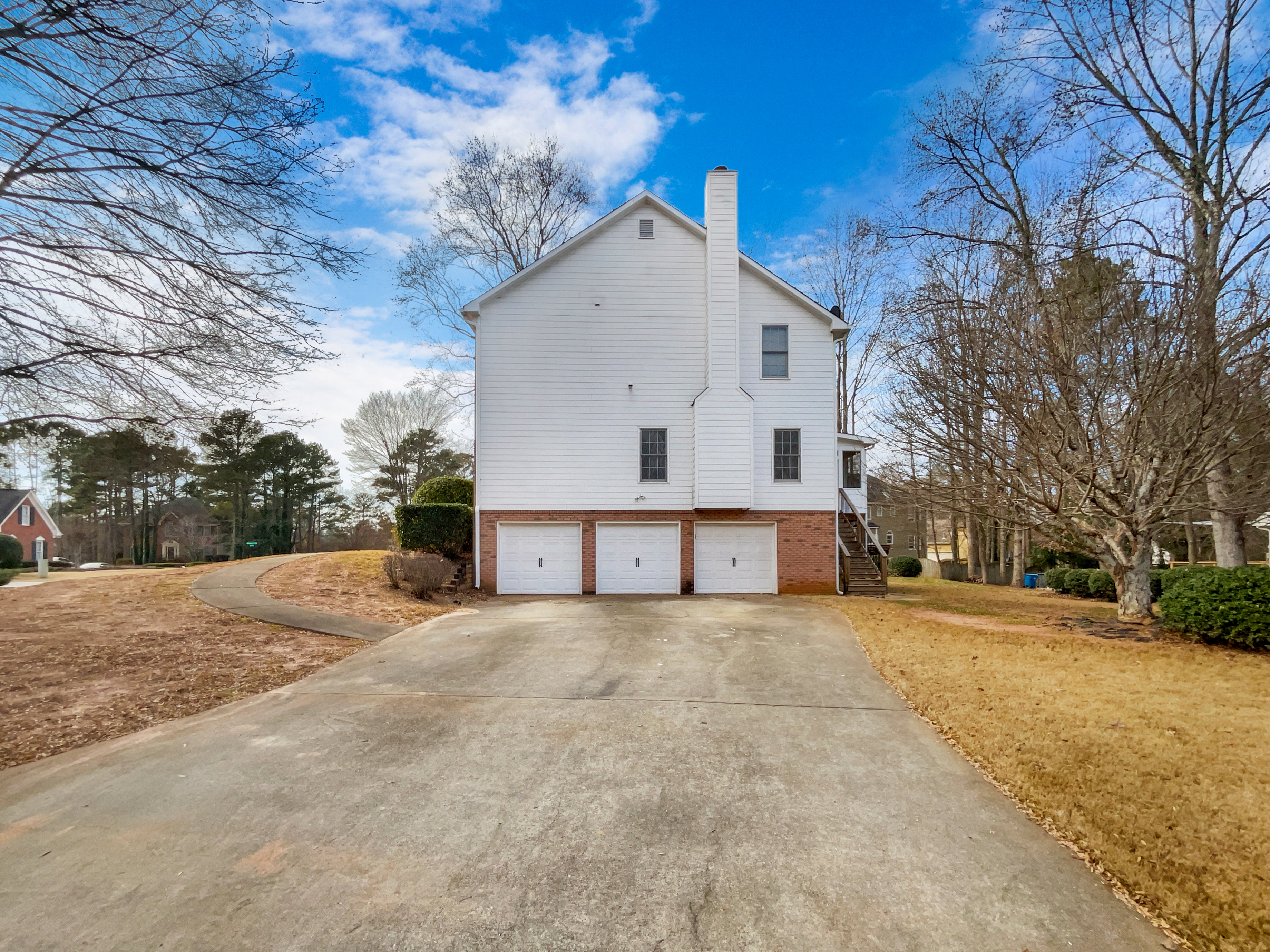 Photo 6 of 68 of 1370 Providence Dr, Lawrenceville, GA
