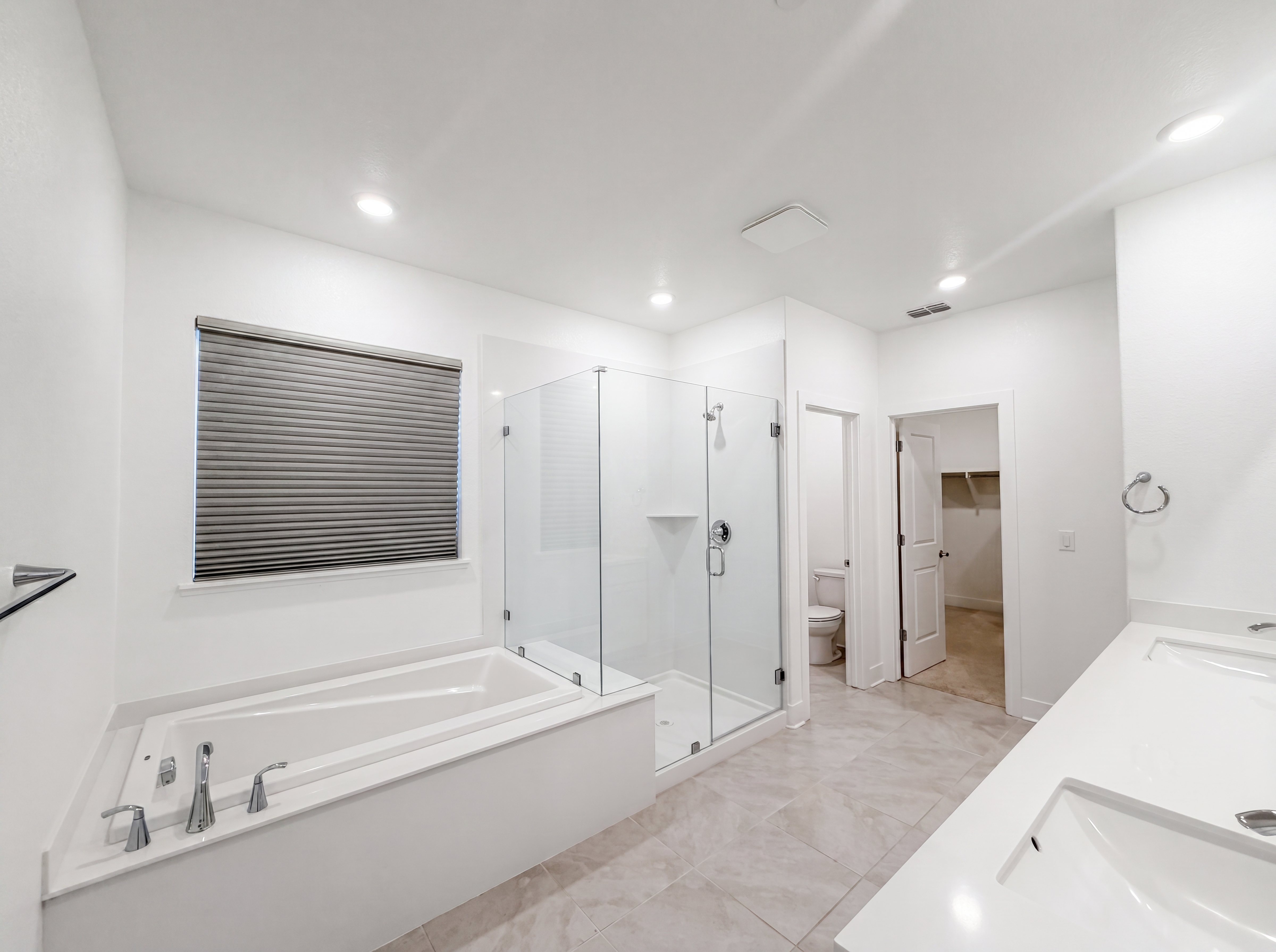 Photo 21 of 50 of 2743 Irish Meadow Way, Lathrop, CA