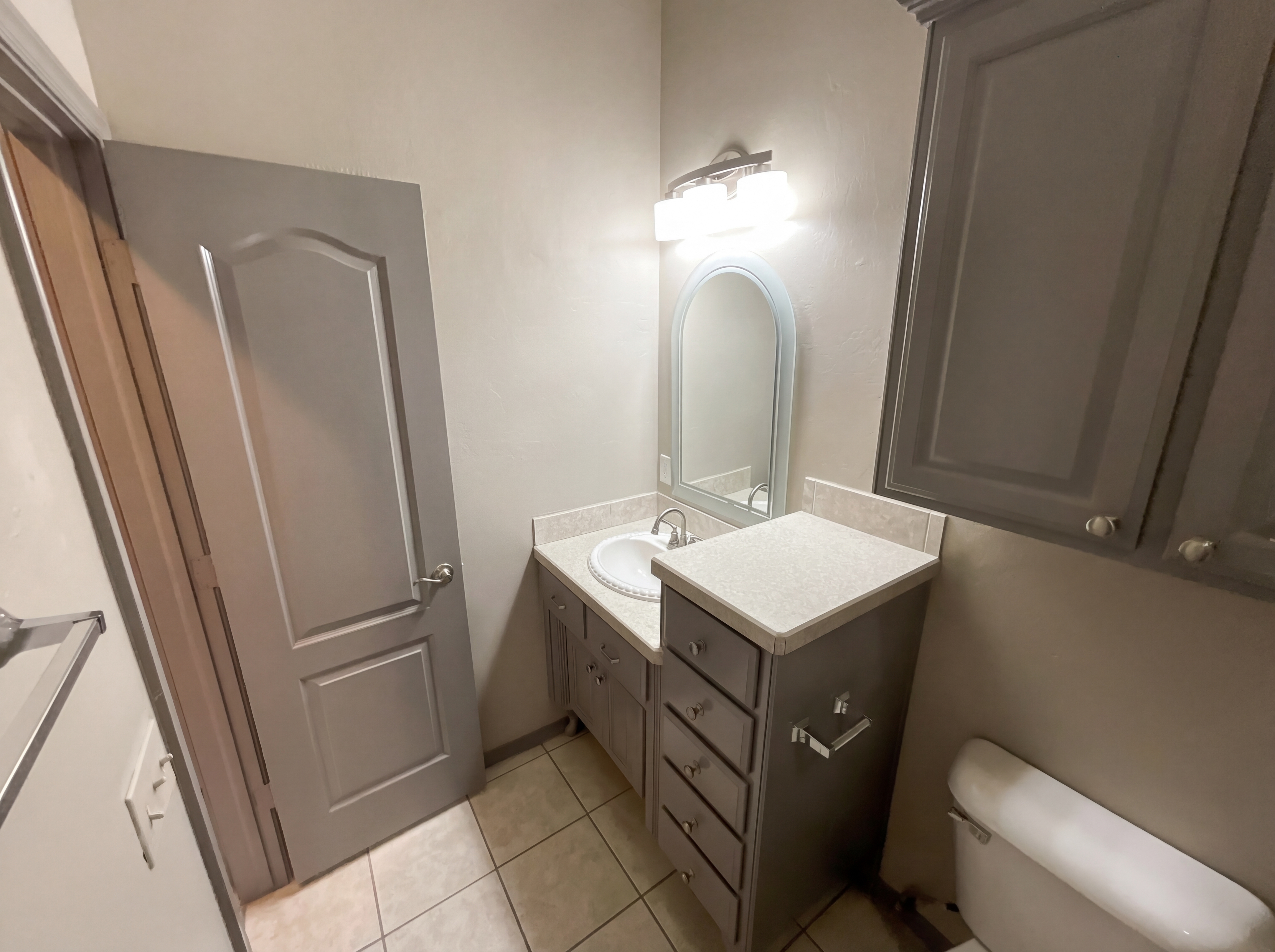 Photo 6 of 22 of 8816 NW 121st Ter, Oklahoma City, OK
