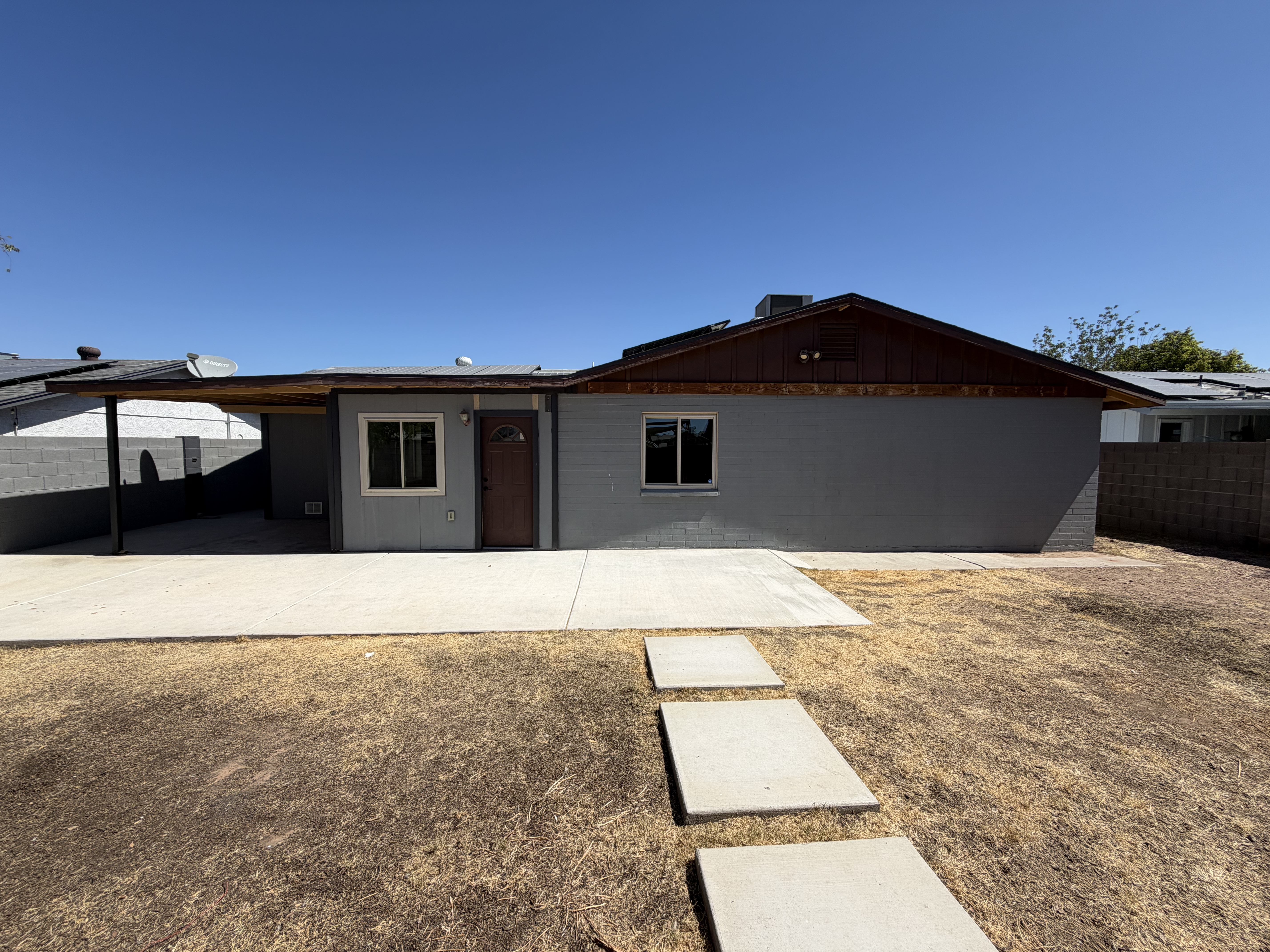 Photo 5 of 22 of 2027 W Corrine Dr, Phoenix, AZ