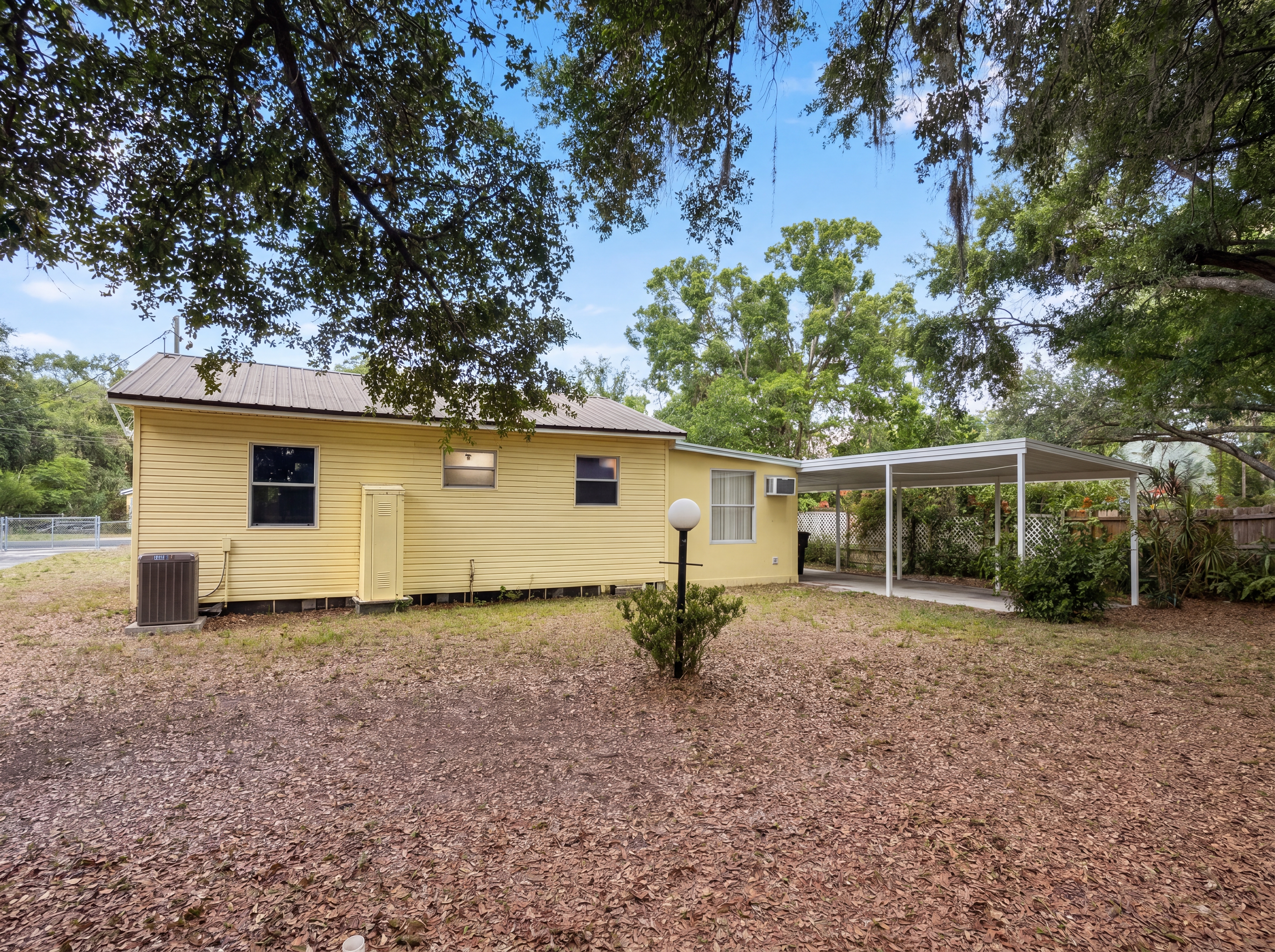 Photo 14 of 17 of 626 S 67th St, Tampa, FL